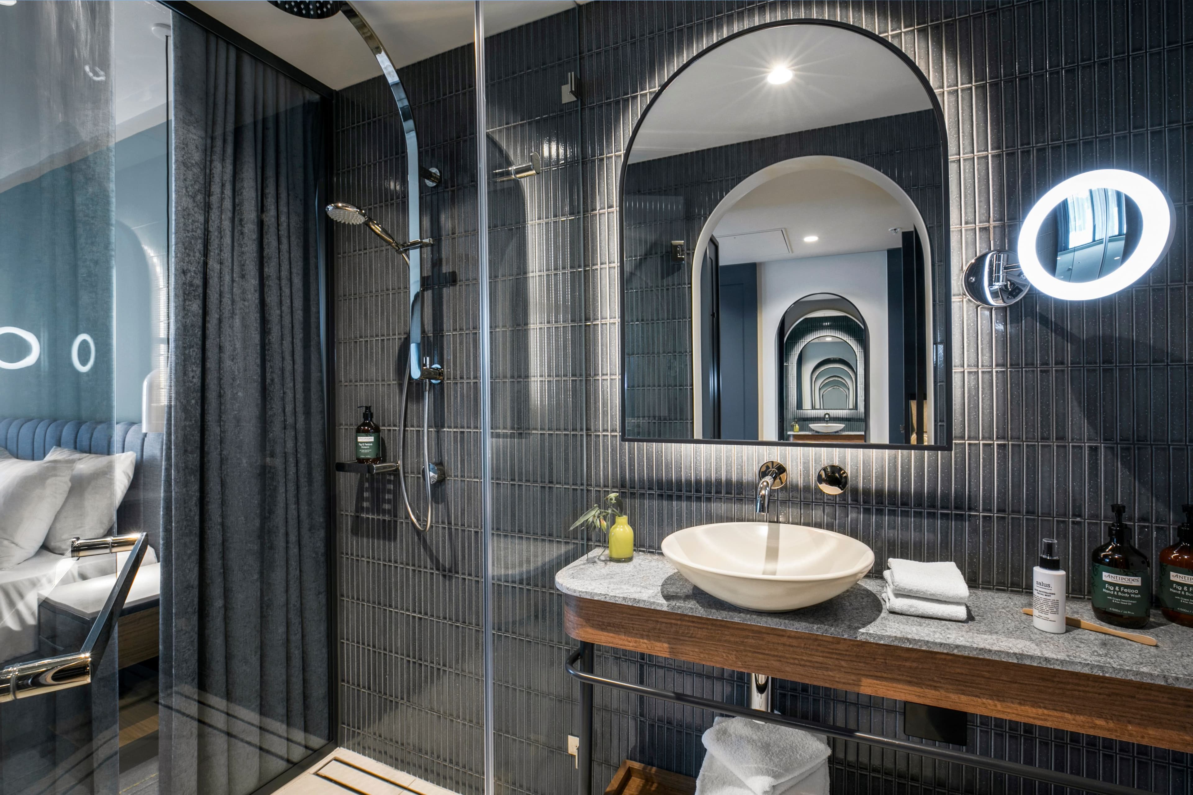 voco Melbourne Central — 95