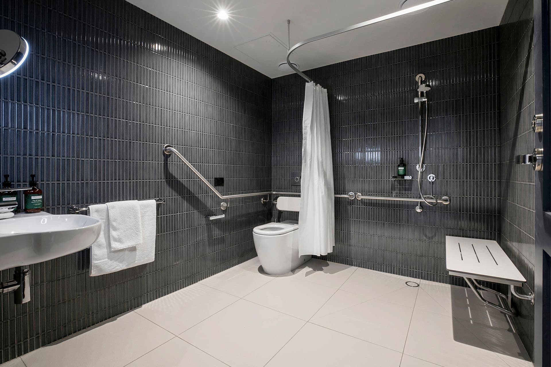 voco Melbourne Central — 85