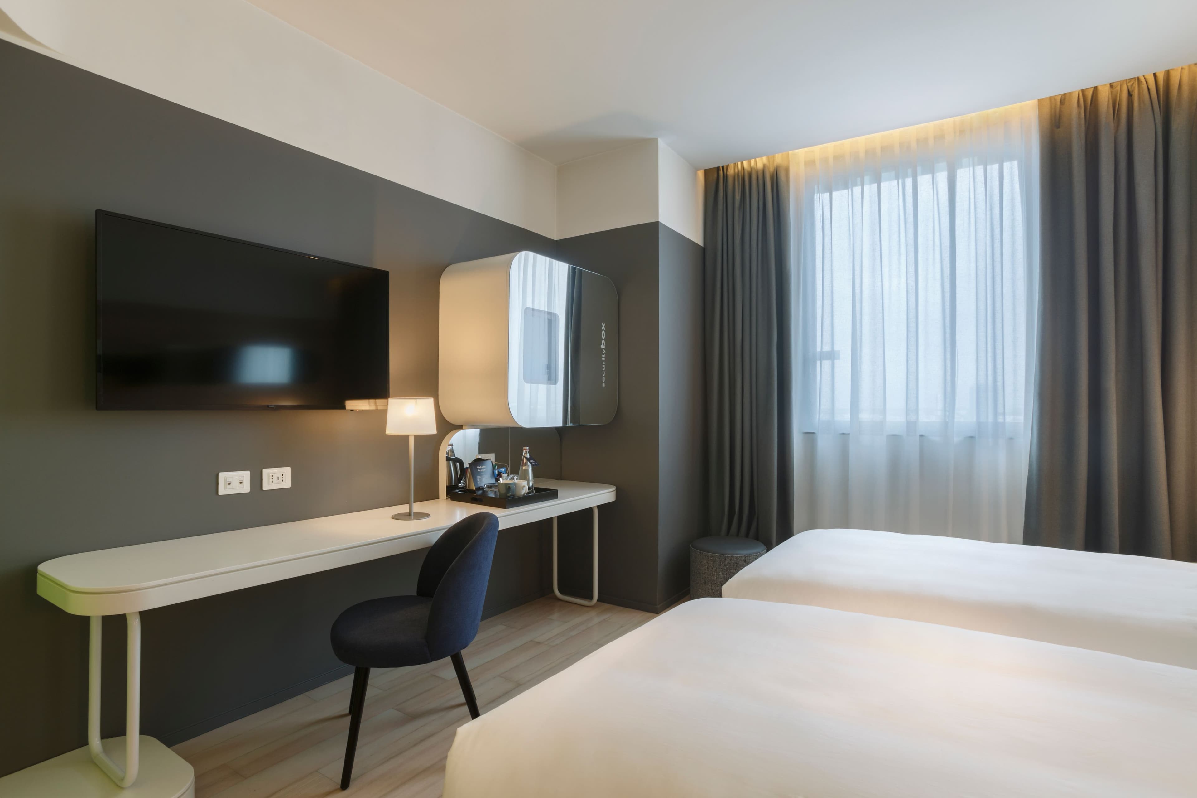 Standard Room - Image 7