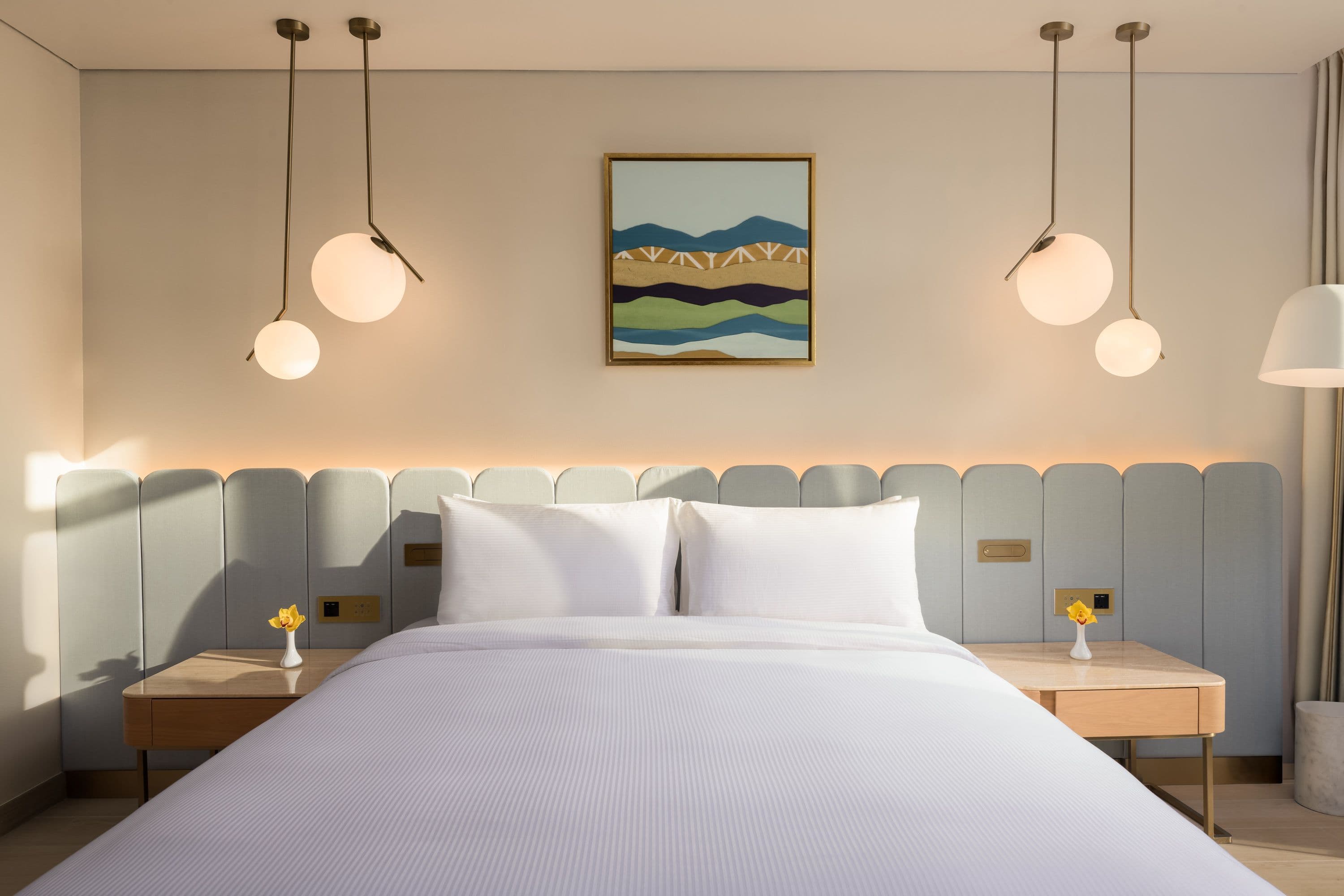 Deluxe Room - Image 4