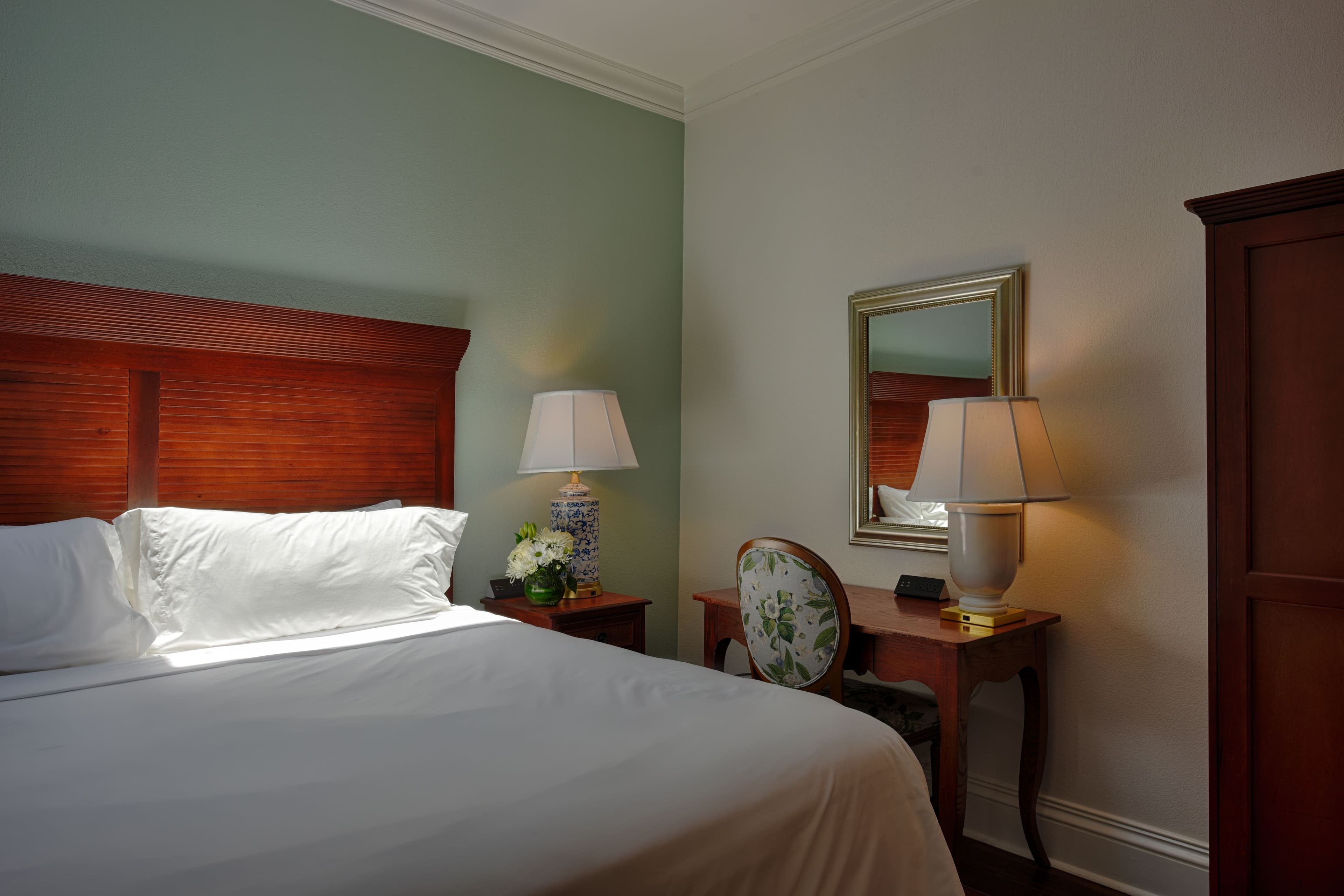 voco St. James Hotel - Image 5