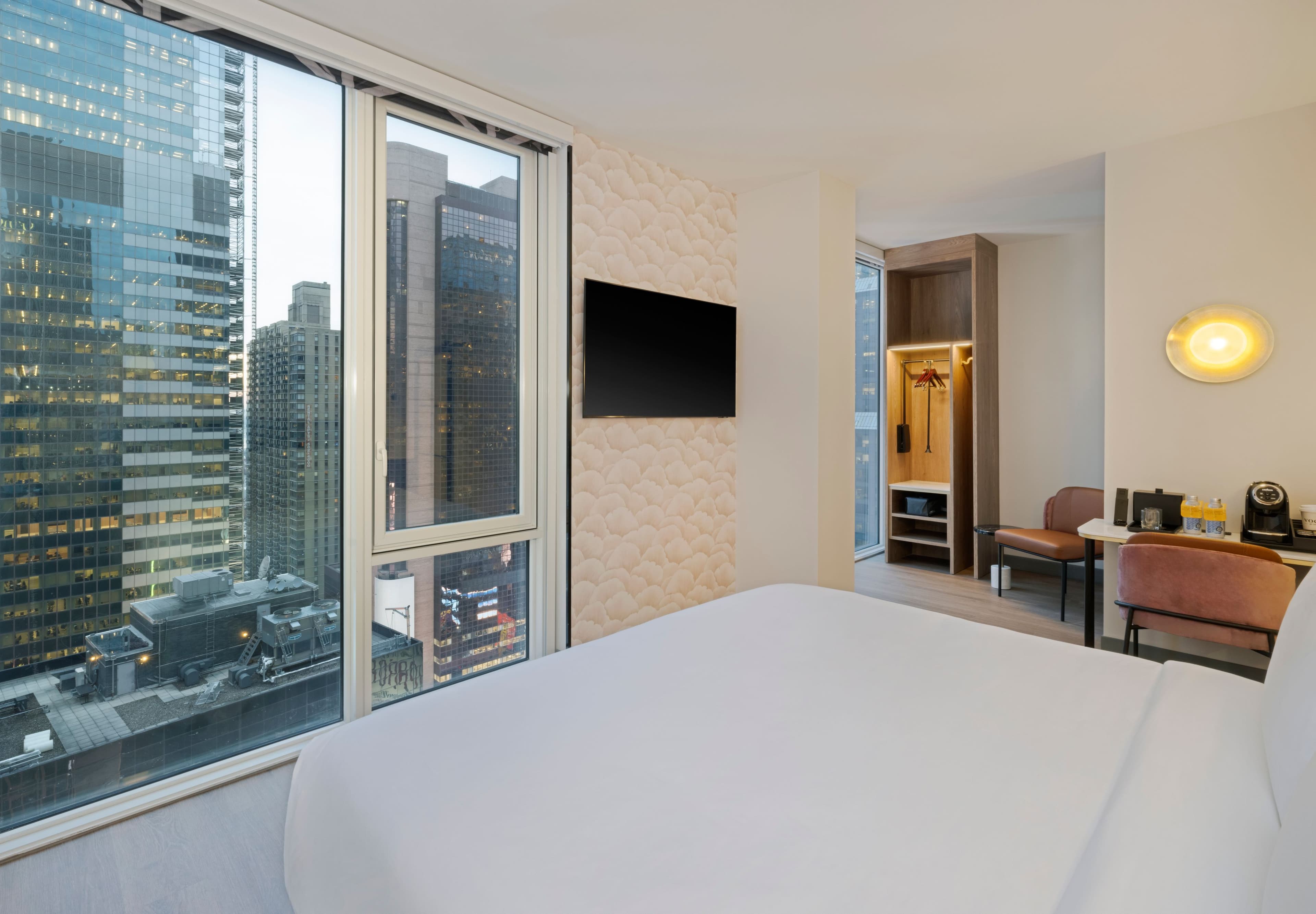voco Times Square - Broadway — 45