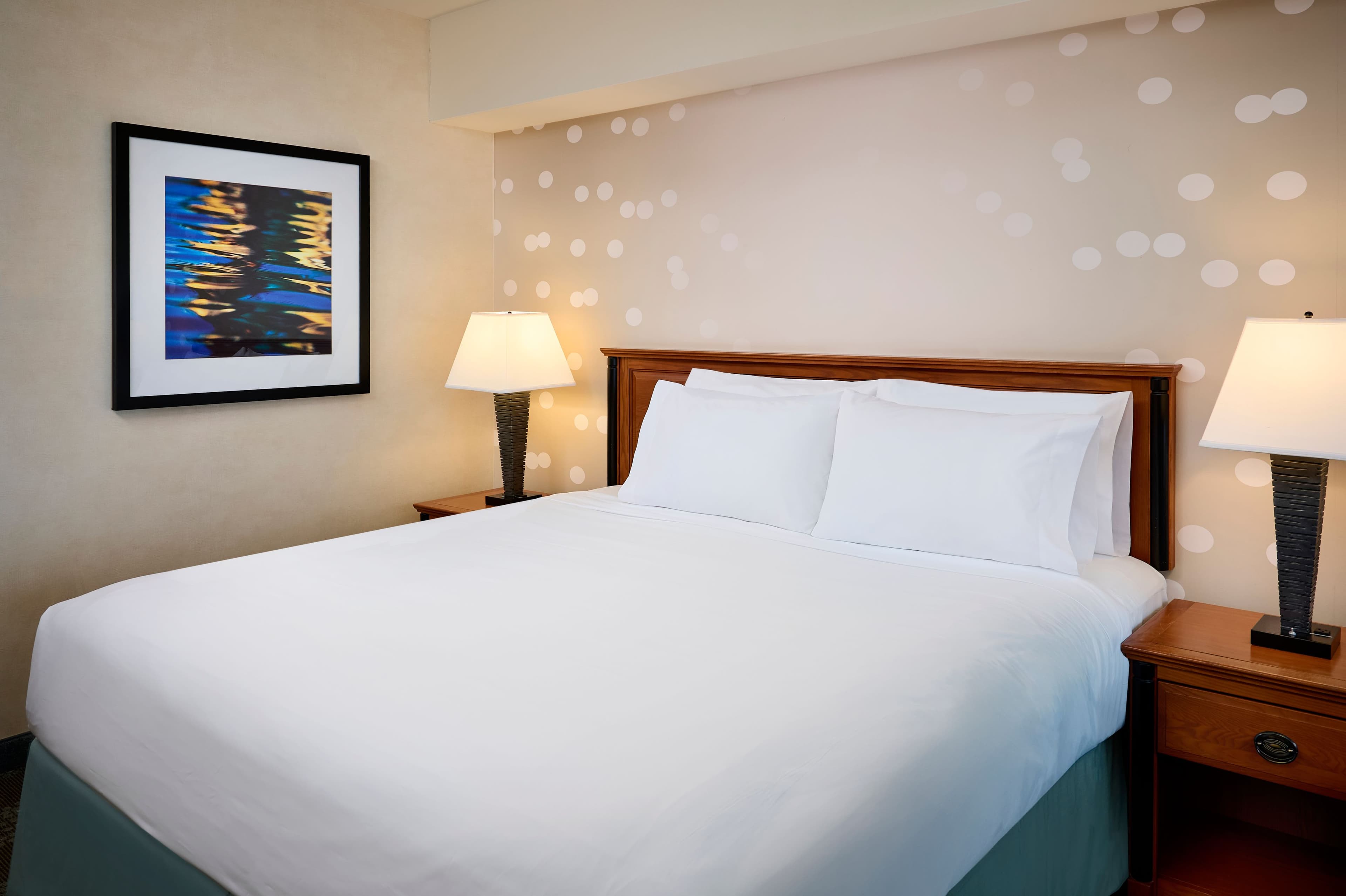 Independent (SPHC) Niagara Fallsview Hotel — 8