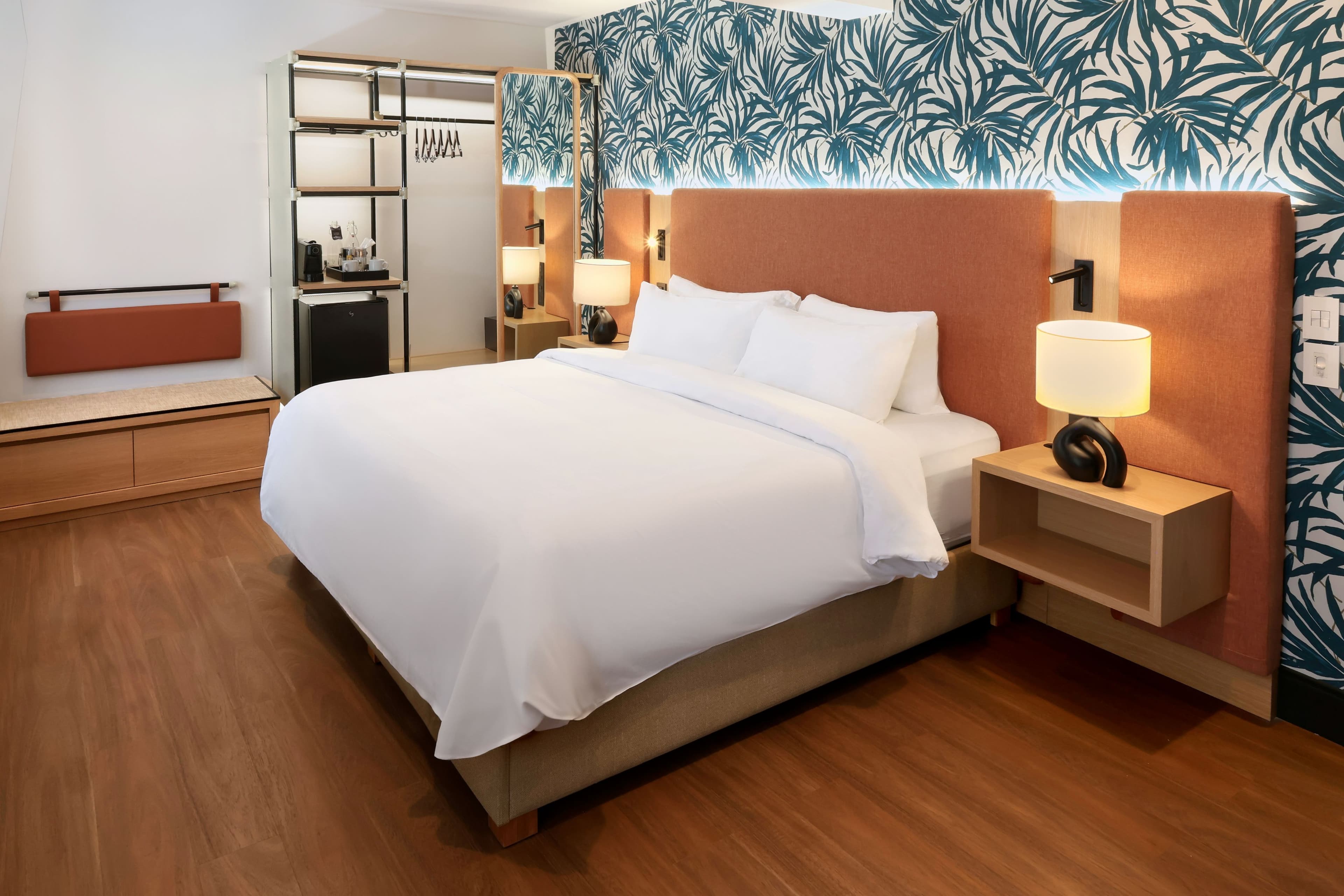 voco Surfside Aruba - Image 3