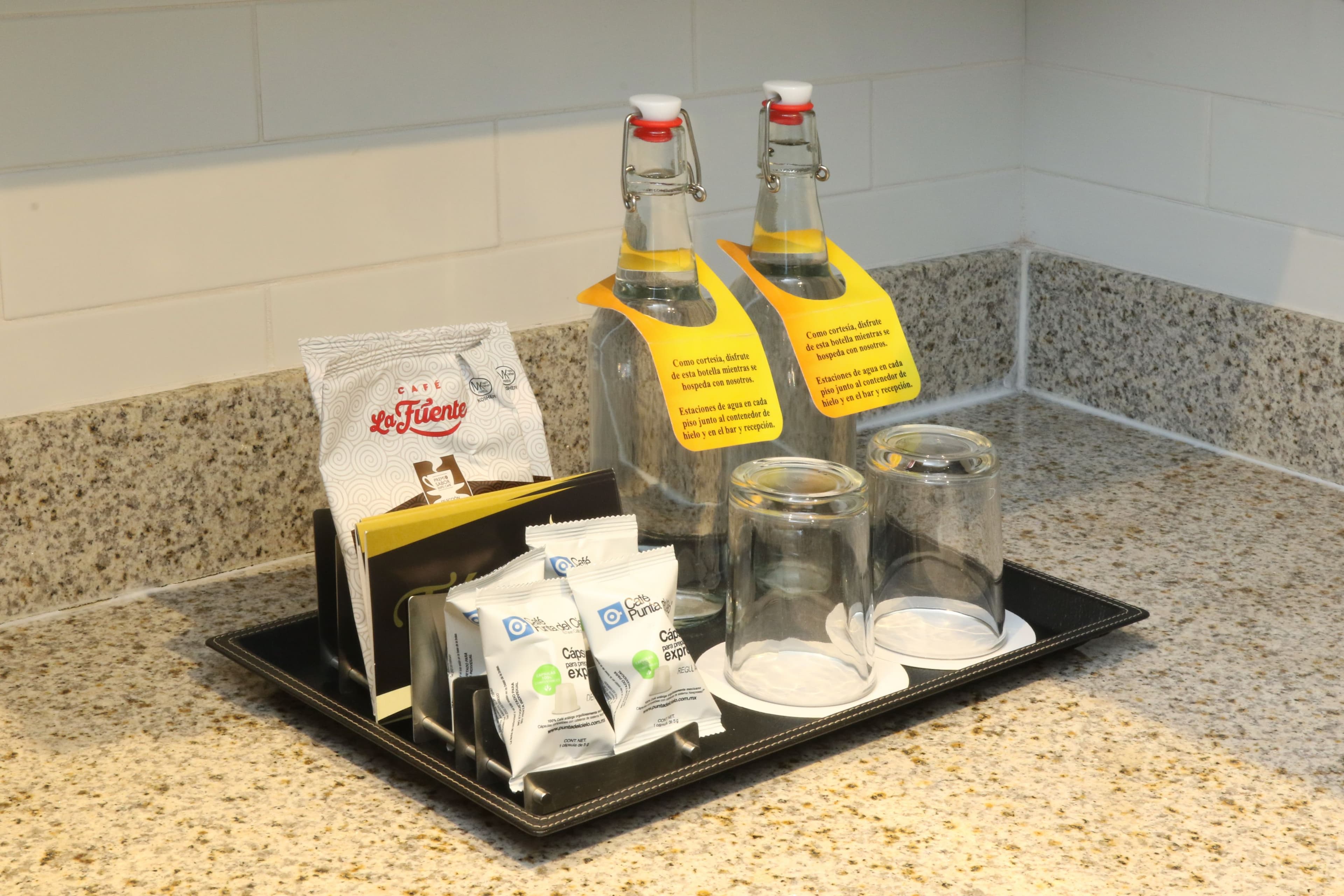 1 King Standard Minifridge  - Image 9