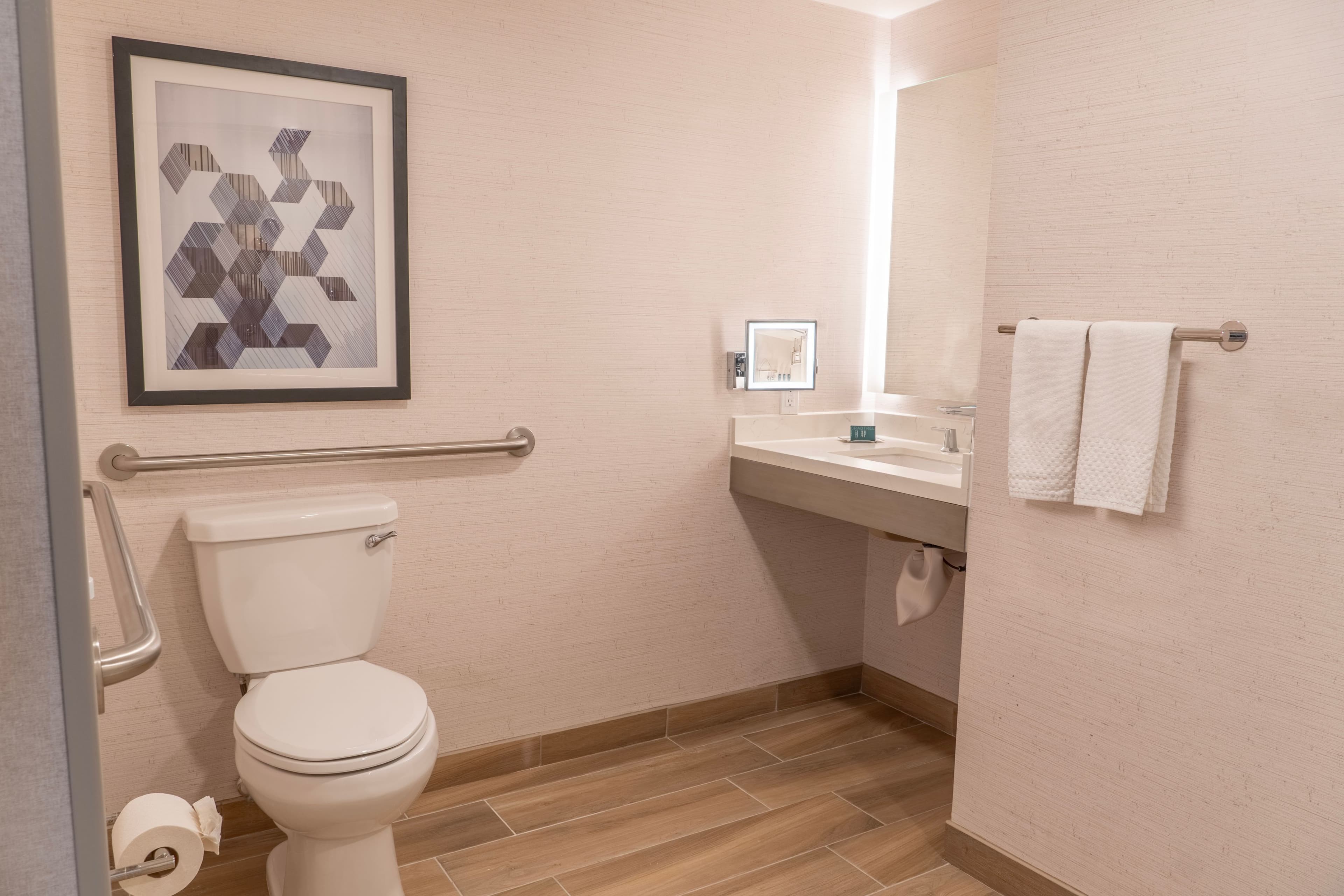 Independent (SPHC) Orange County Hotel — 4