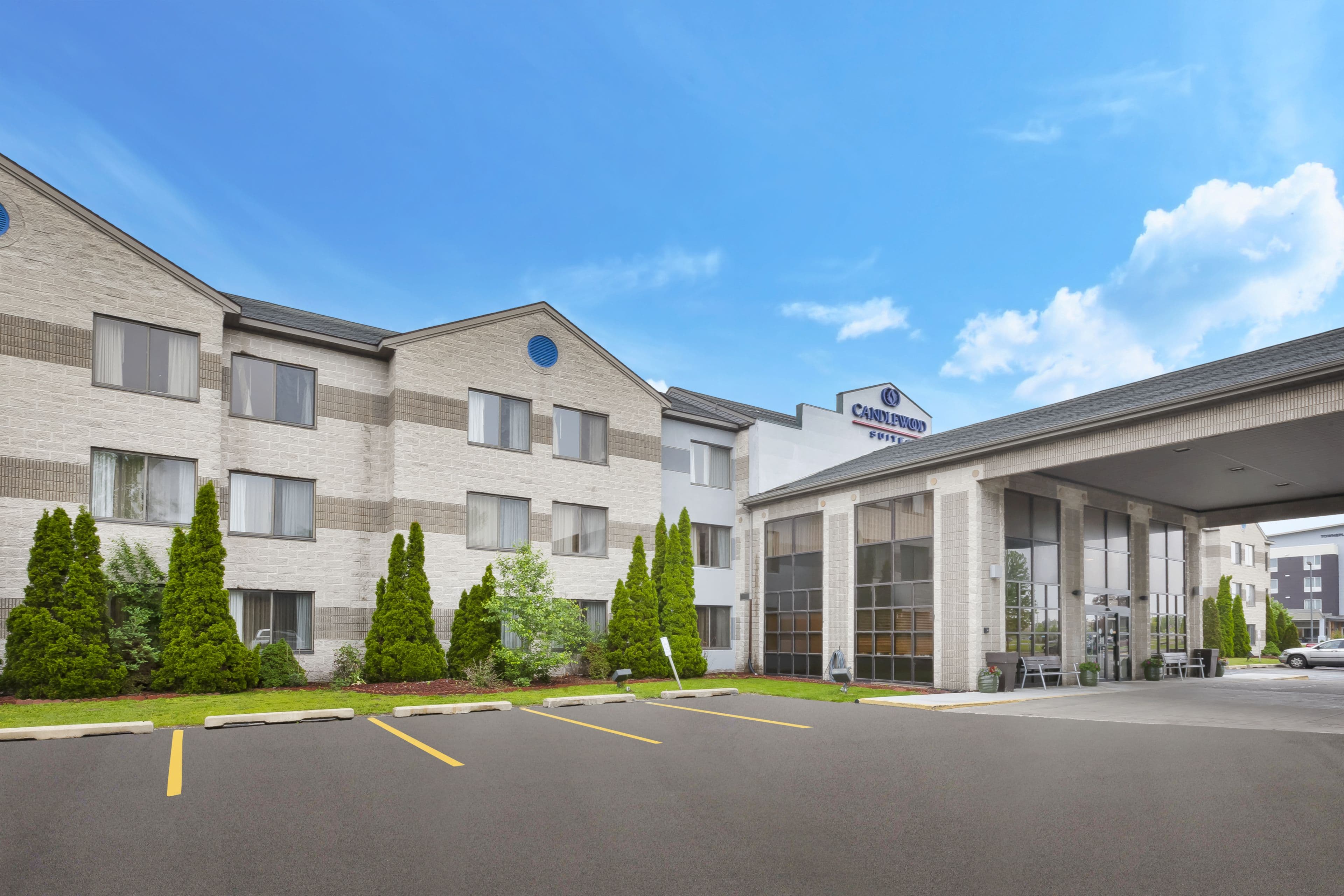 Candlewood Suites Grand Rapids Airport - Image 1