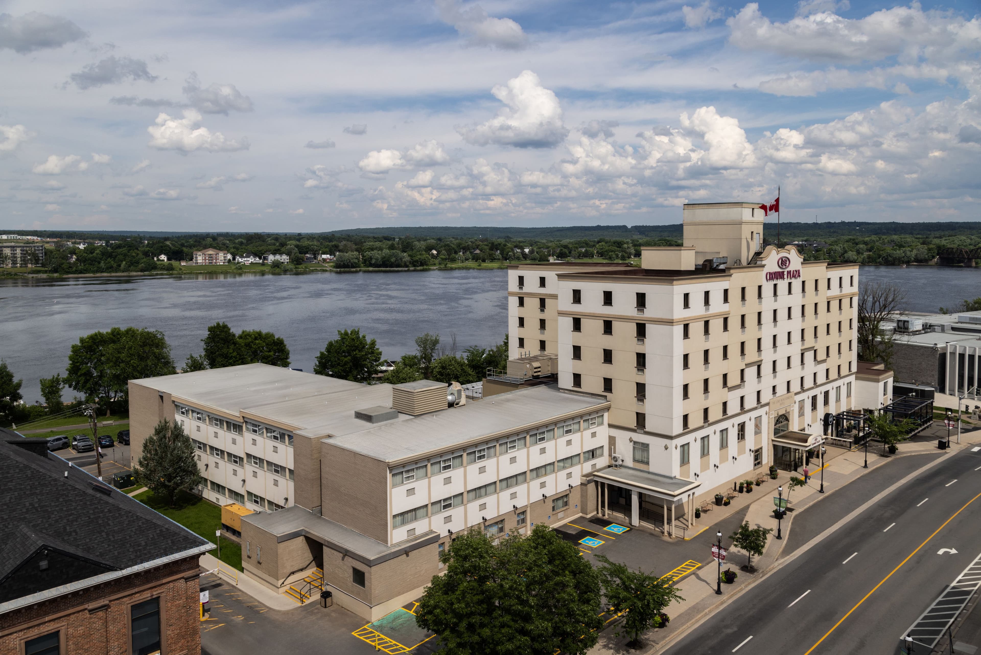 Crowne Plaza Fredericton-Lord Beaverbrook - Image 1
