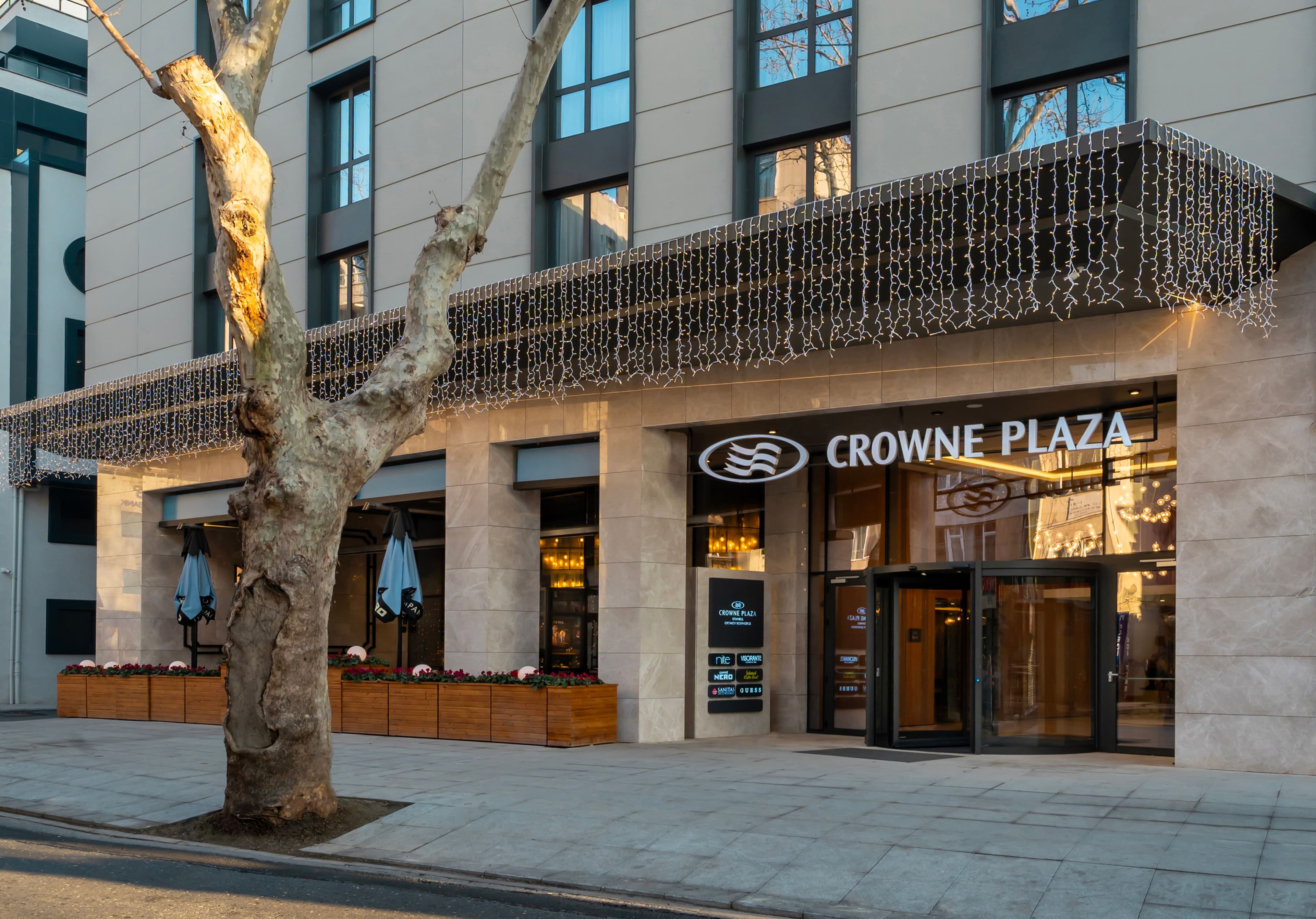 Crowne Plaza Istanbul - Ortakoy Bosphorus - Image 1