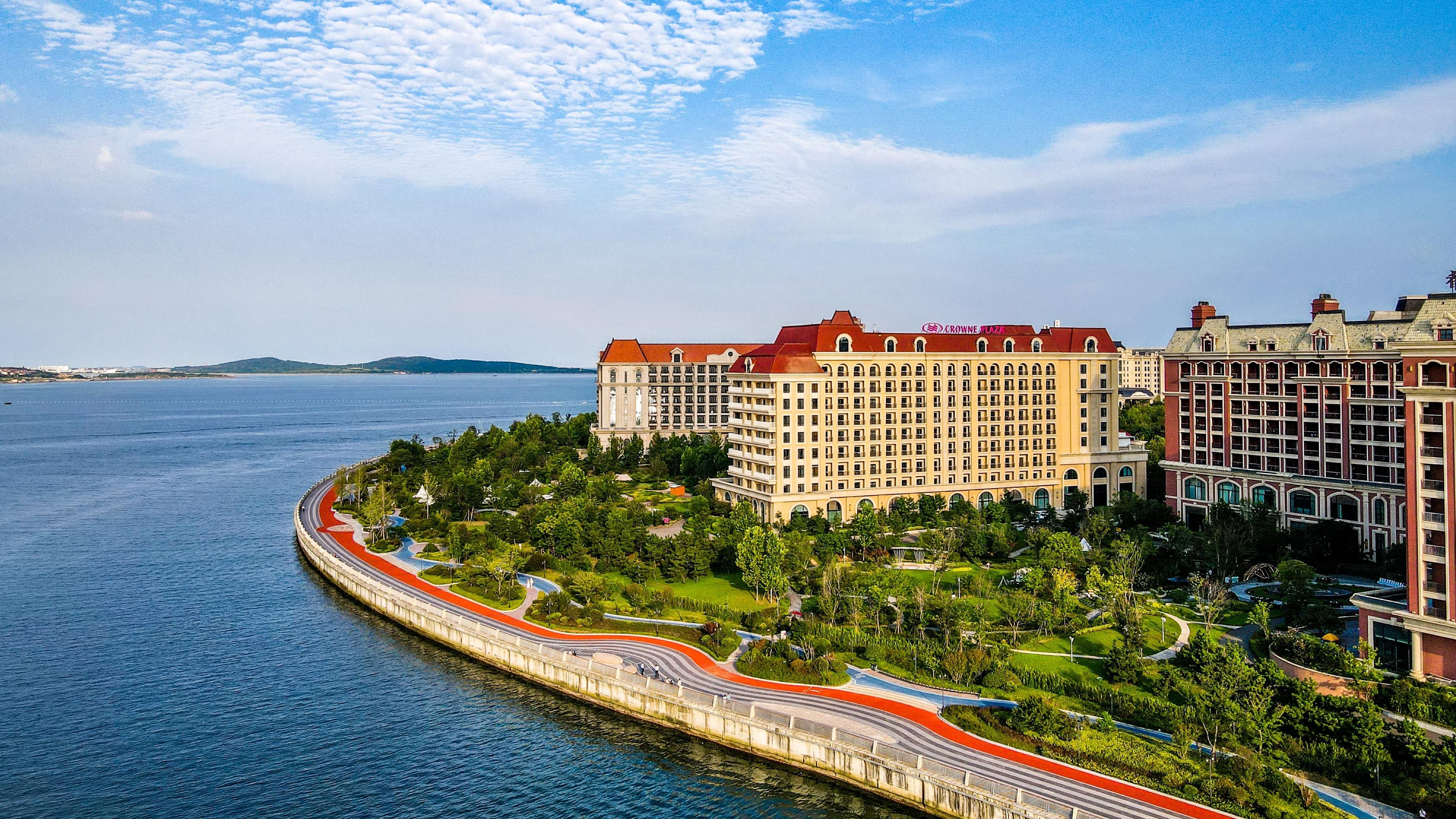 Crowne Plaza QingdaoOrientalMovieMetropolis - Image 1