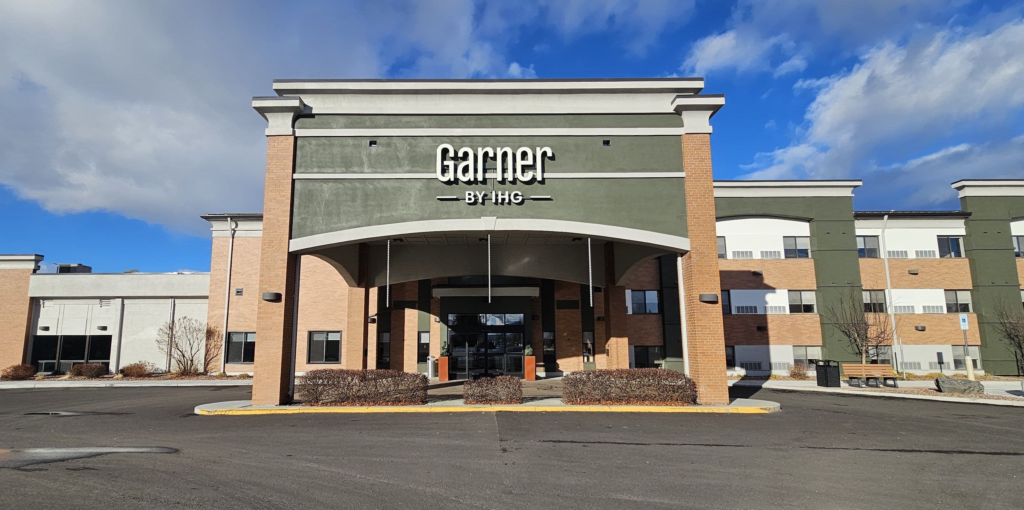 Garner Hotel Butte - Image 1