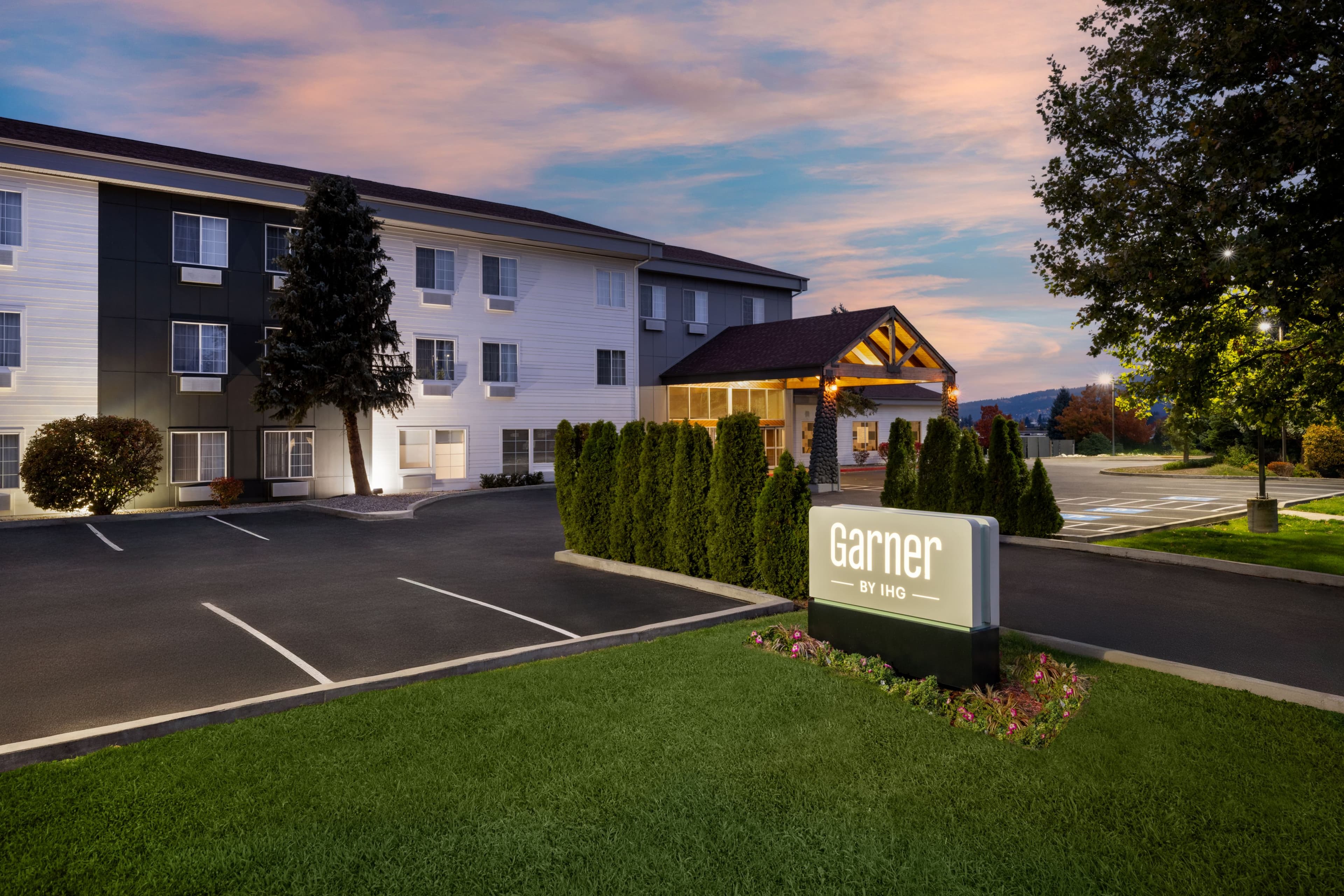 Garner Hotel Liberty Lake - Image 1