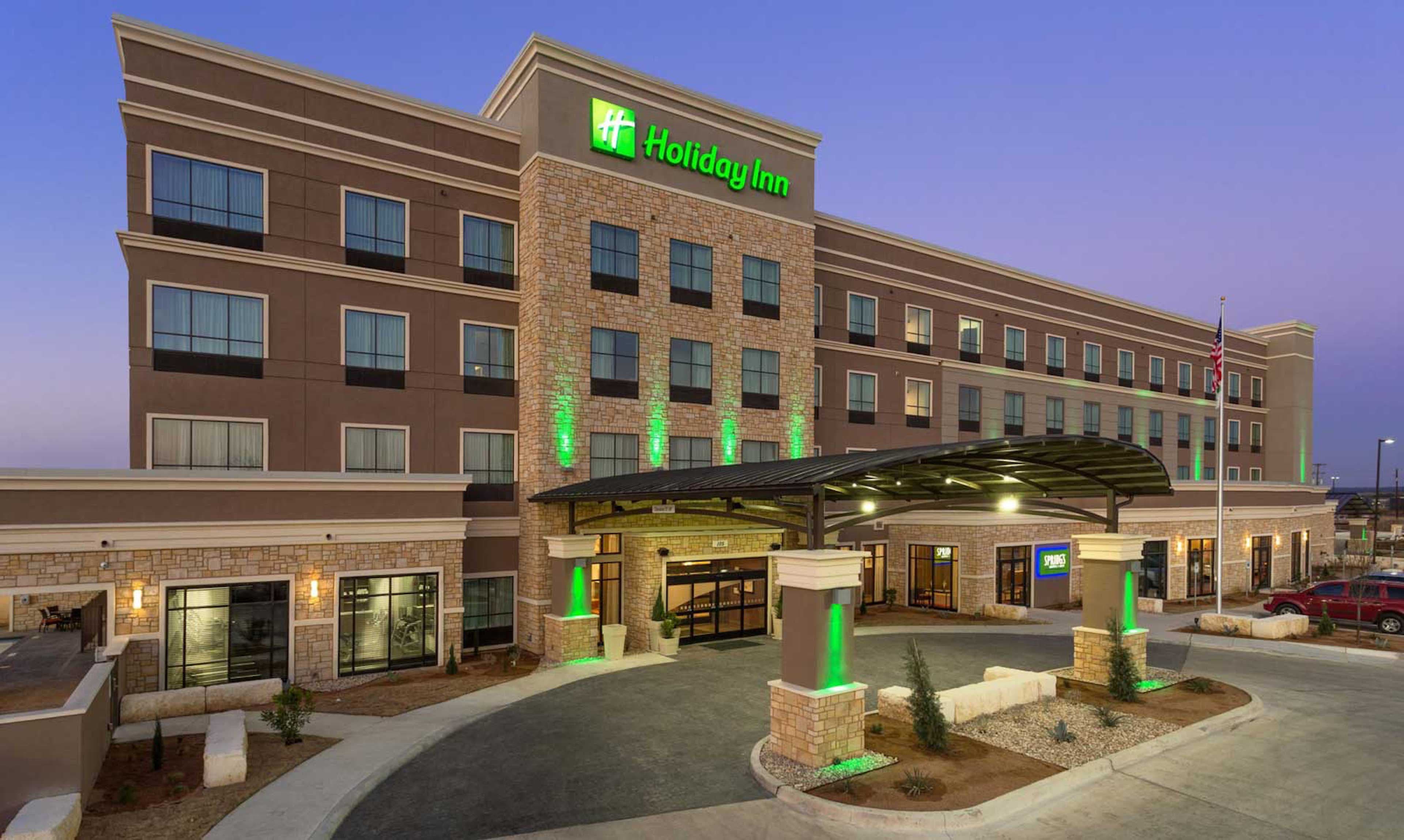 Holiday Inn Appleton - Image 1