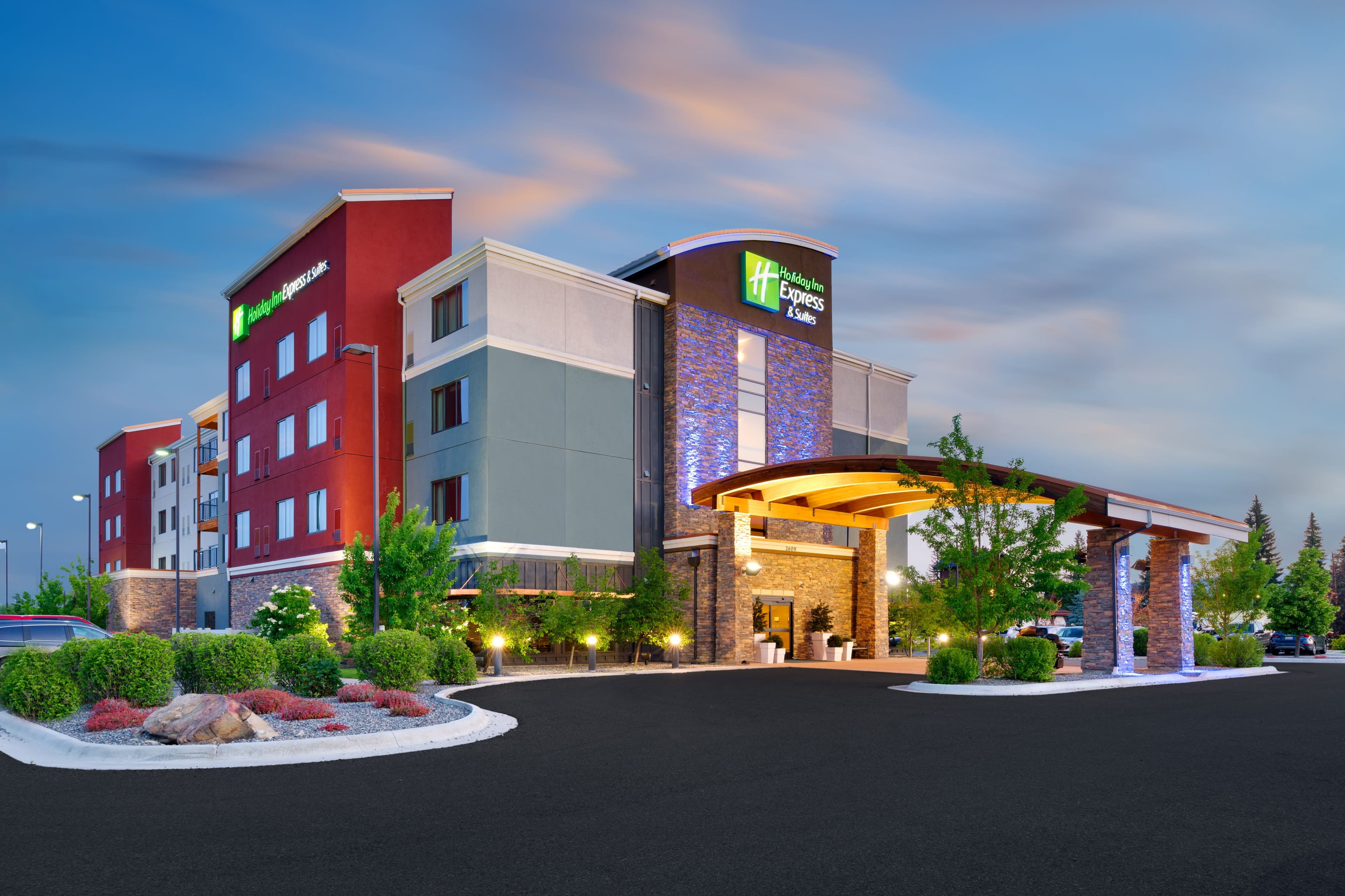 Holiday Inn Express & Suites Butte - Image 1