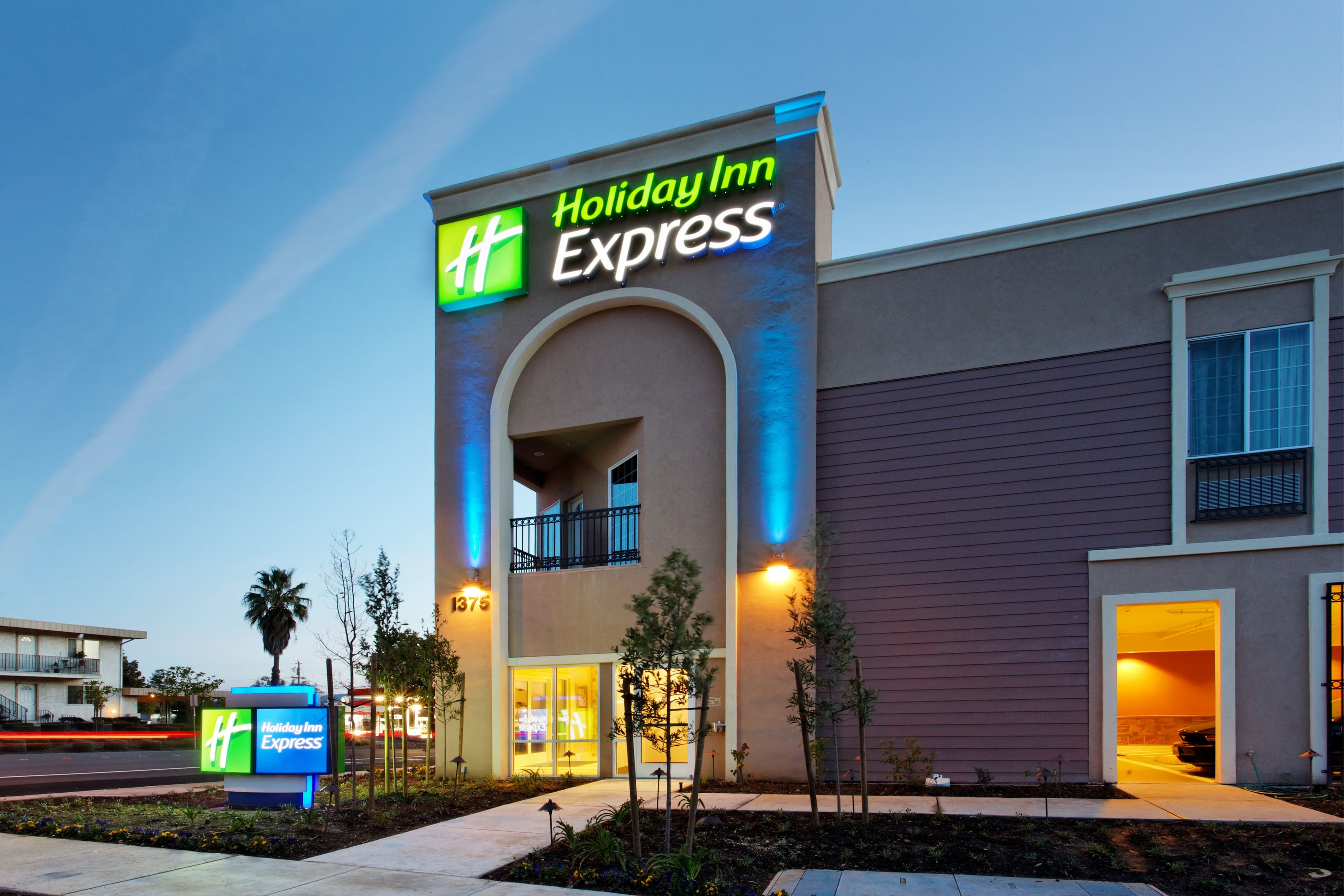 Holiday Inn Express Benicia - Image 1