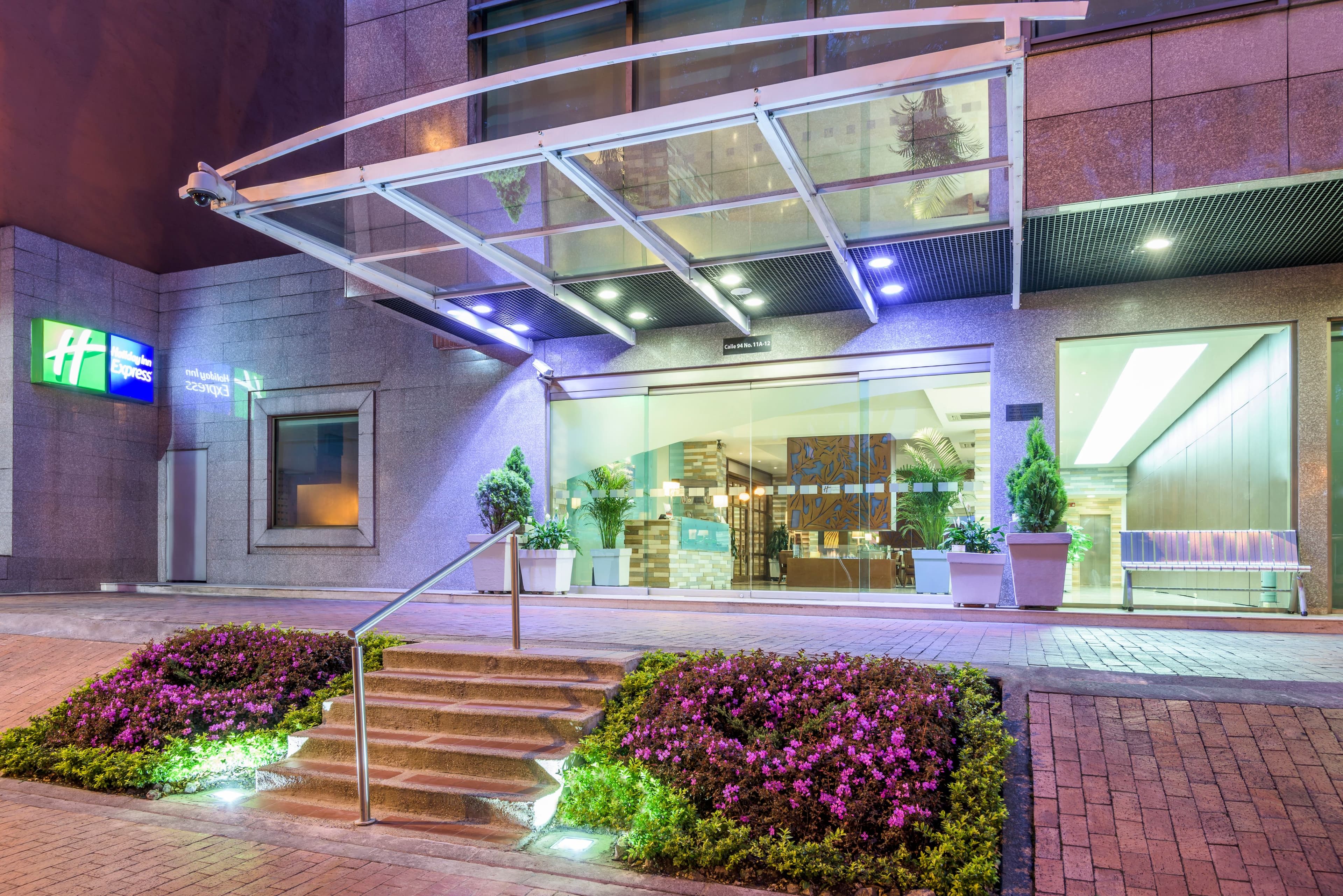 Holiday Inn Express Bogota - Parque La 93 - Image 1