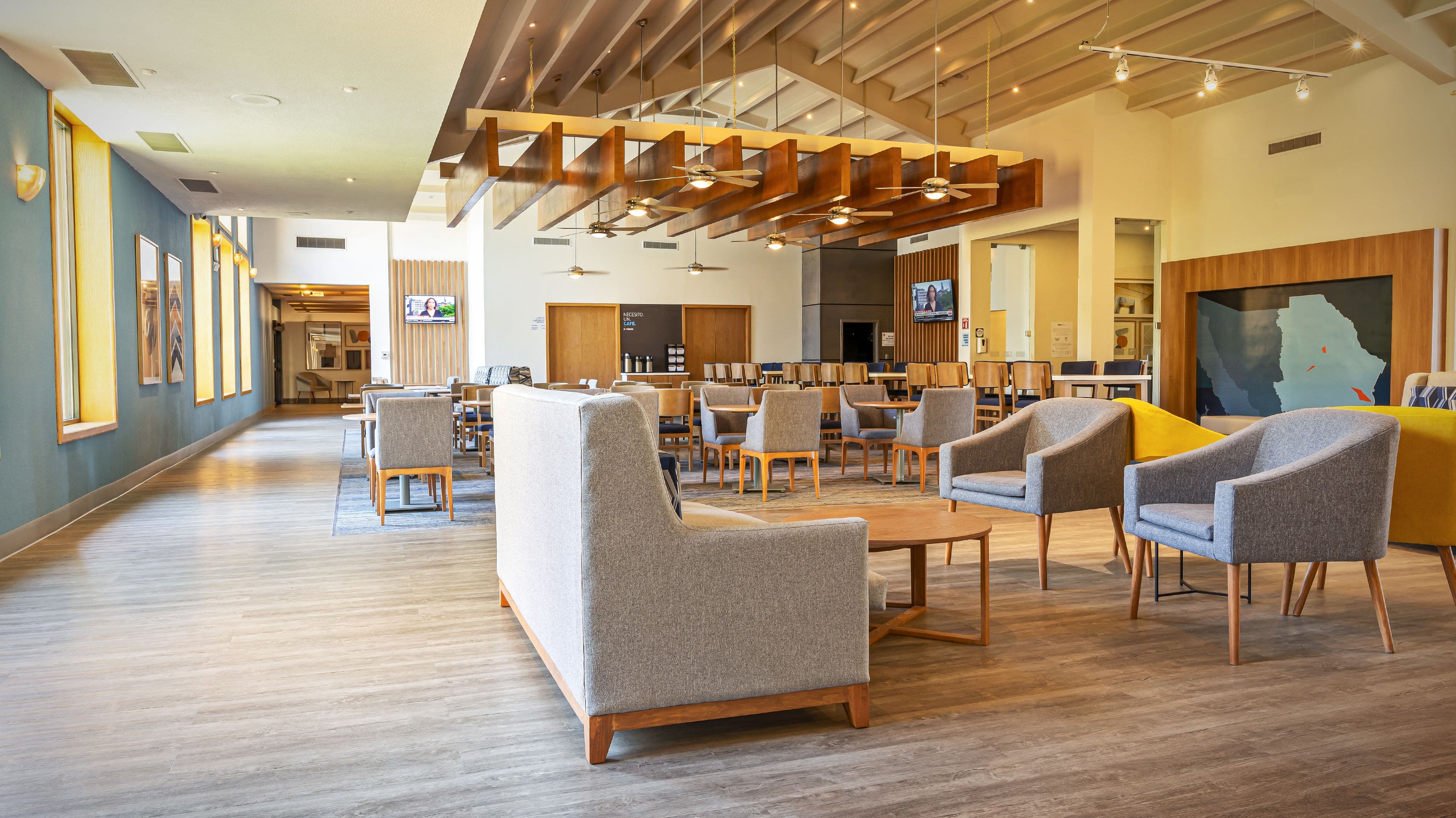 Holiday Inn Express Chihuahua - Image 1