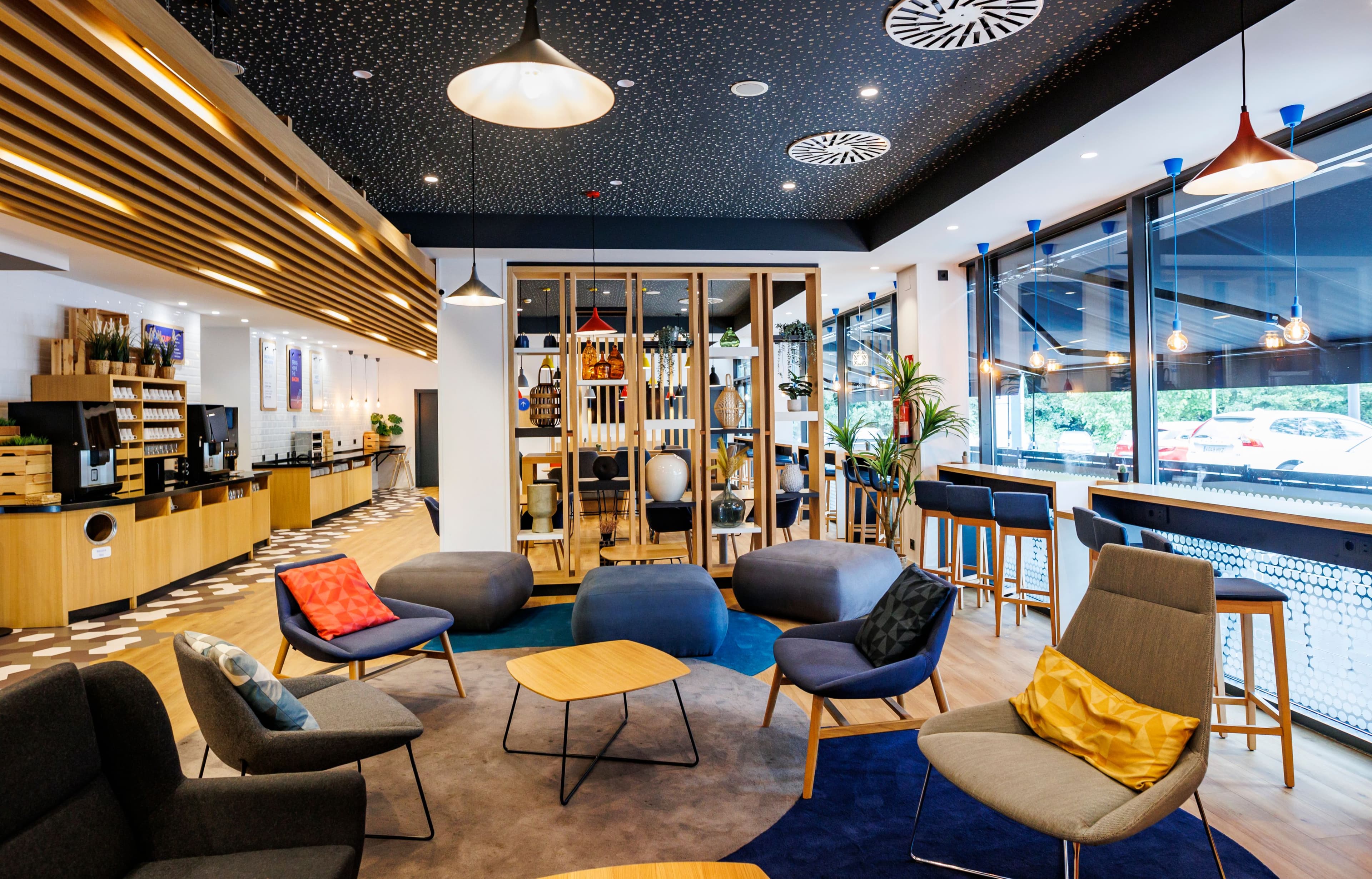 Holiday Inn Express Bilbao - Image 1