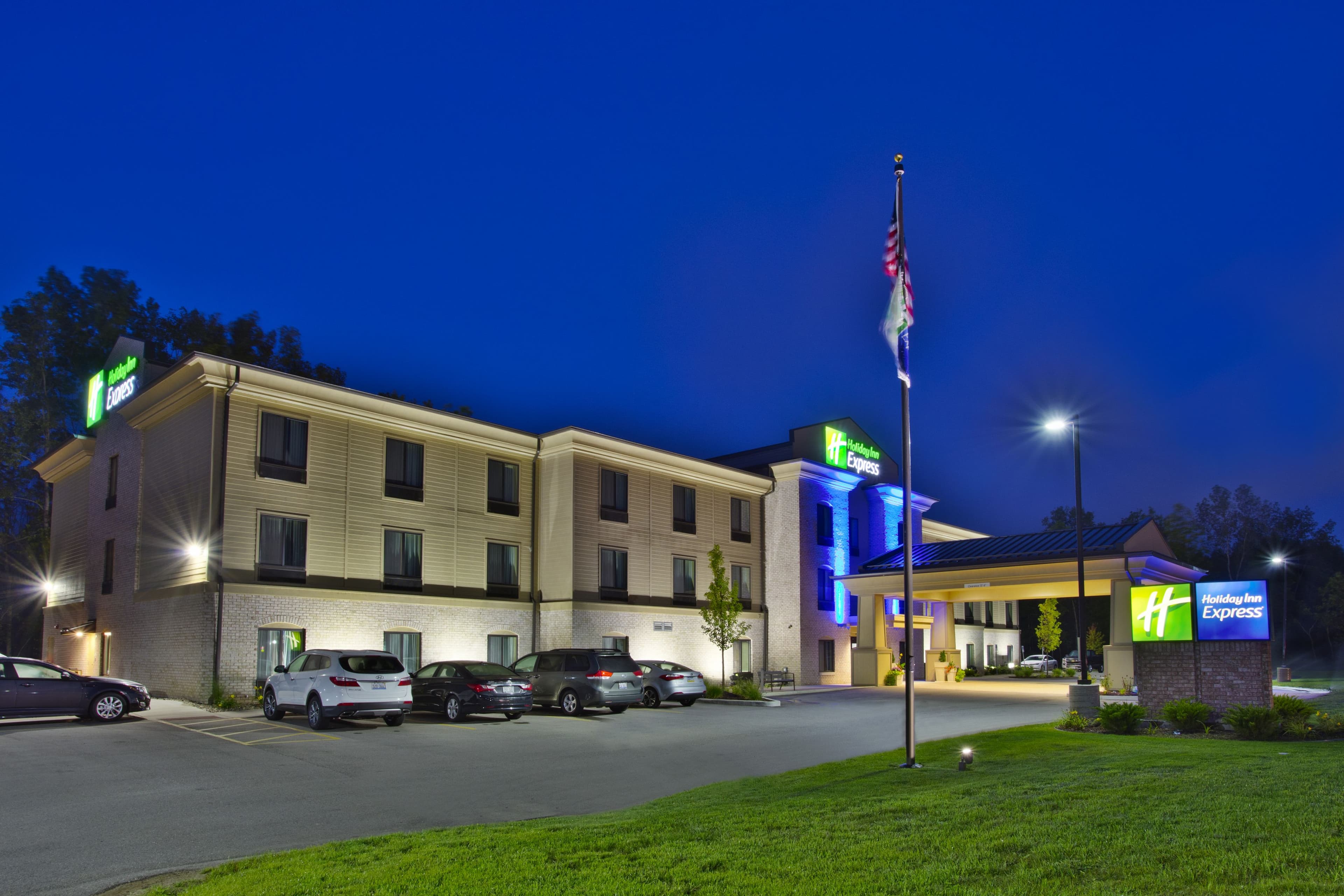 Holiday Inn Express Hastings - Image 1