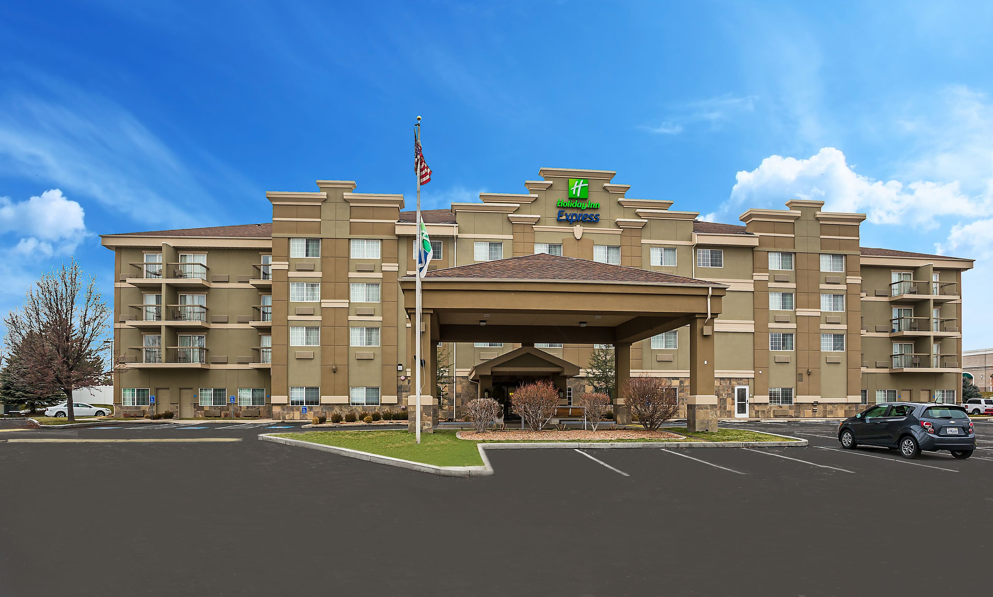 Holiday Inn Express Layton-I-15 - Image 1