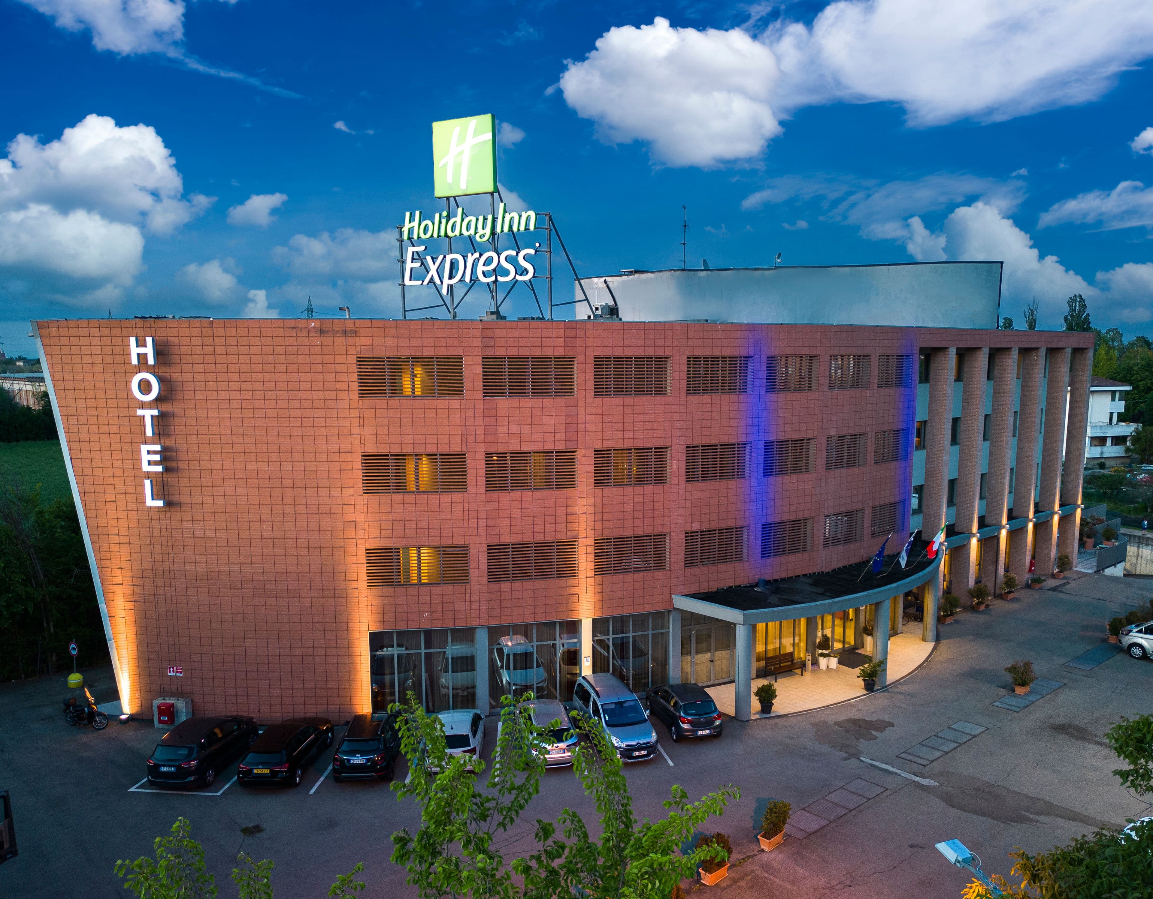 Holiday Inn Express Parma - Image 1