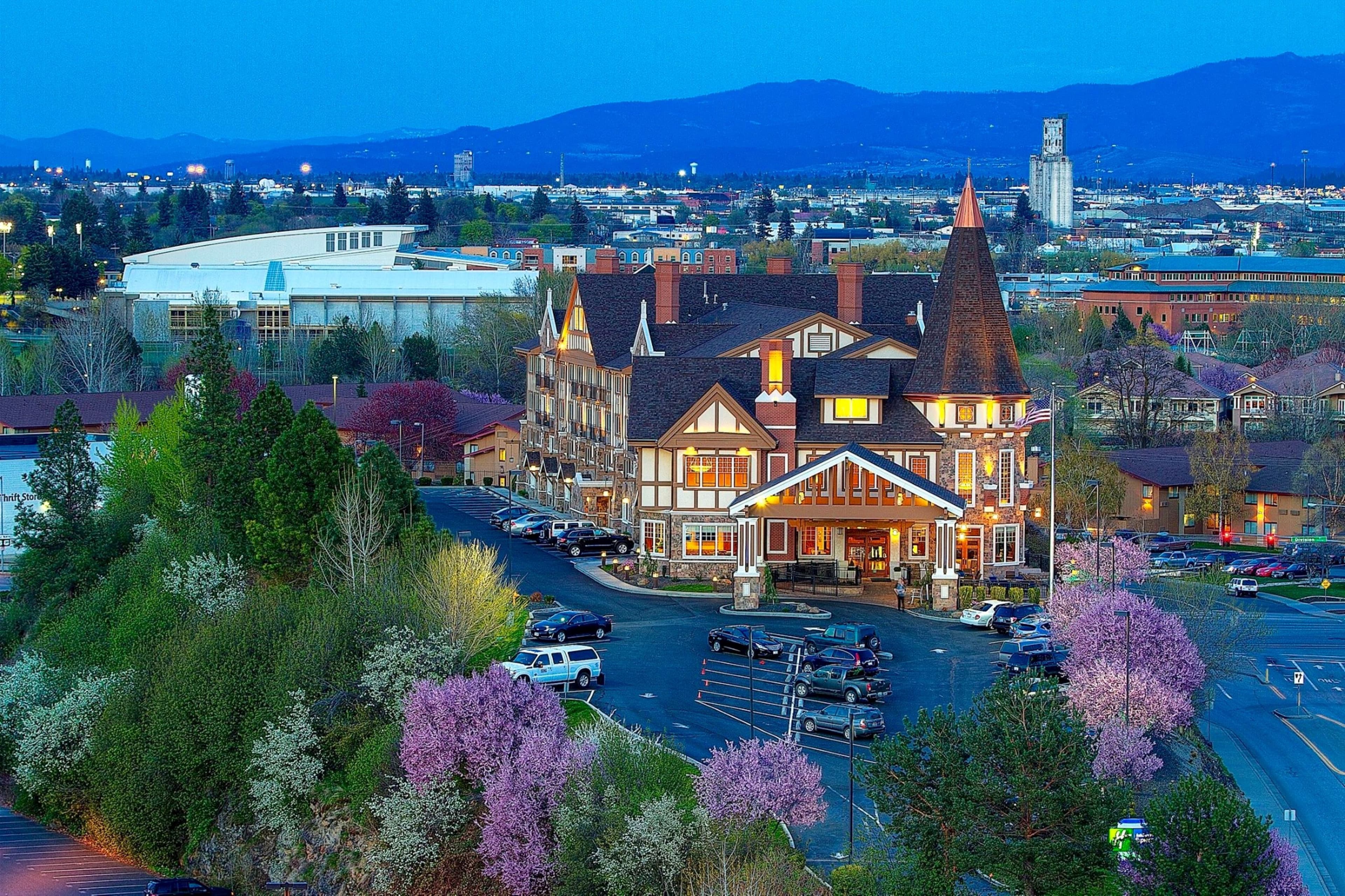 Holiday Inn Express Spokane-Downtown - Image 1