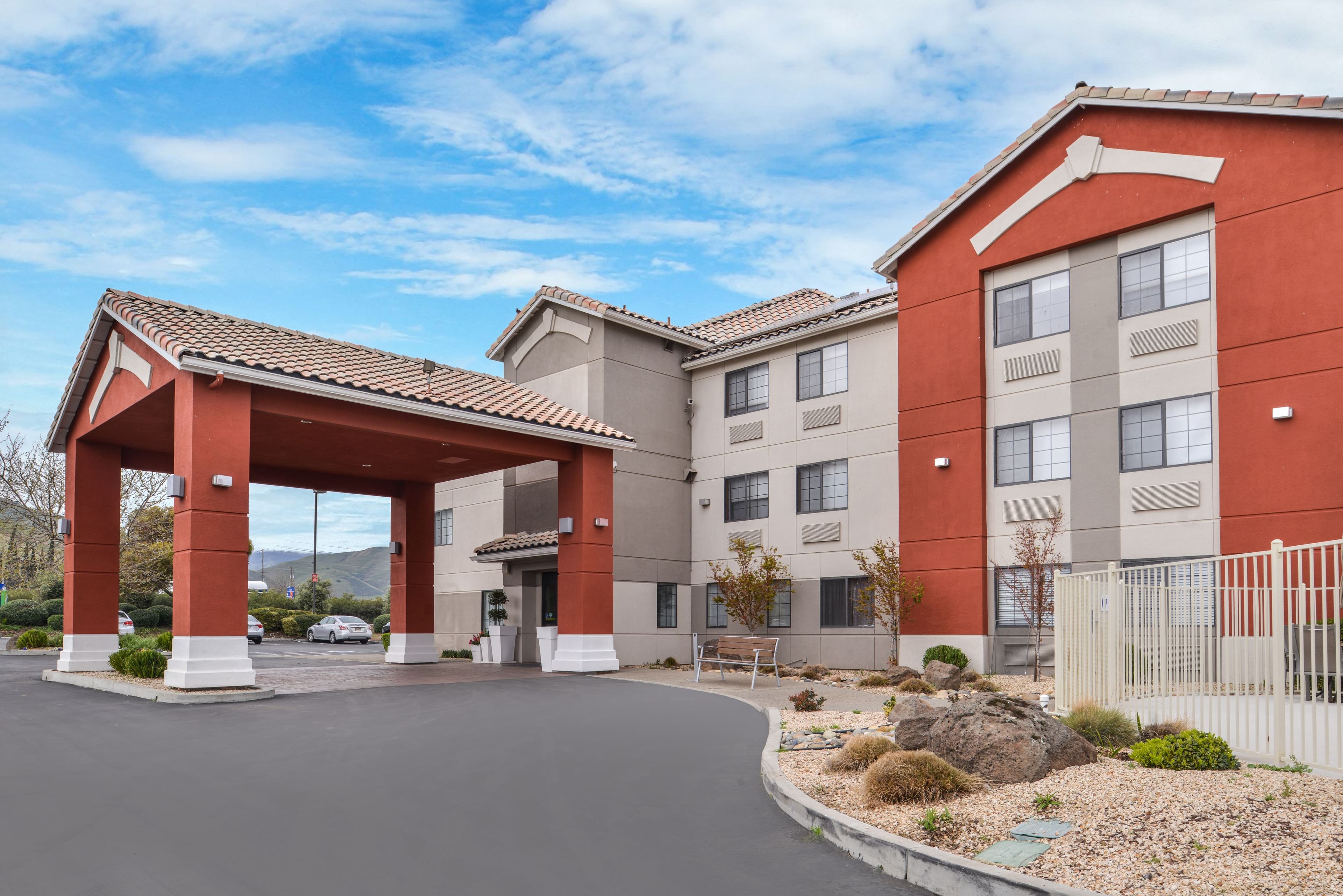 Holiday Inn Express Westley North- Patterson Area - Image 1