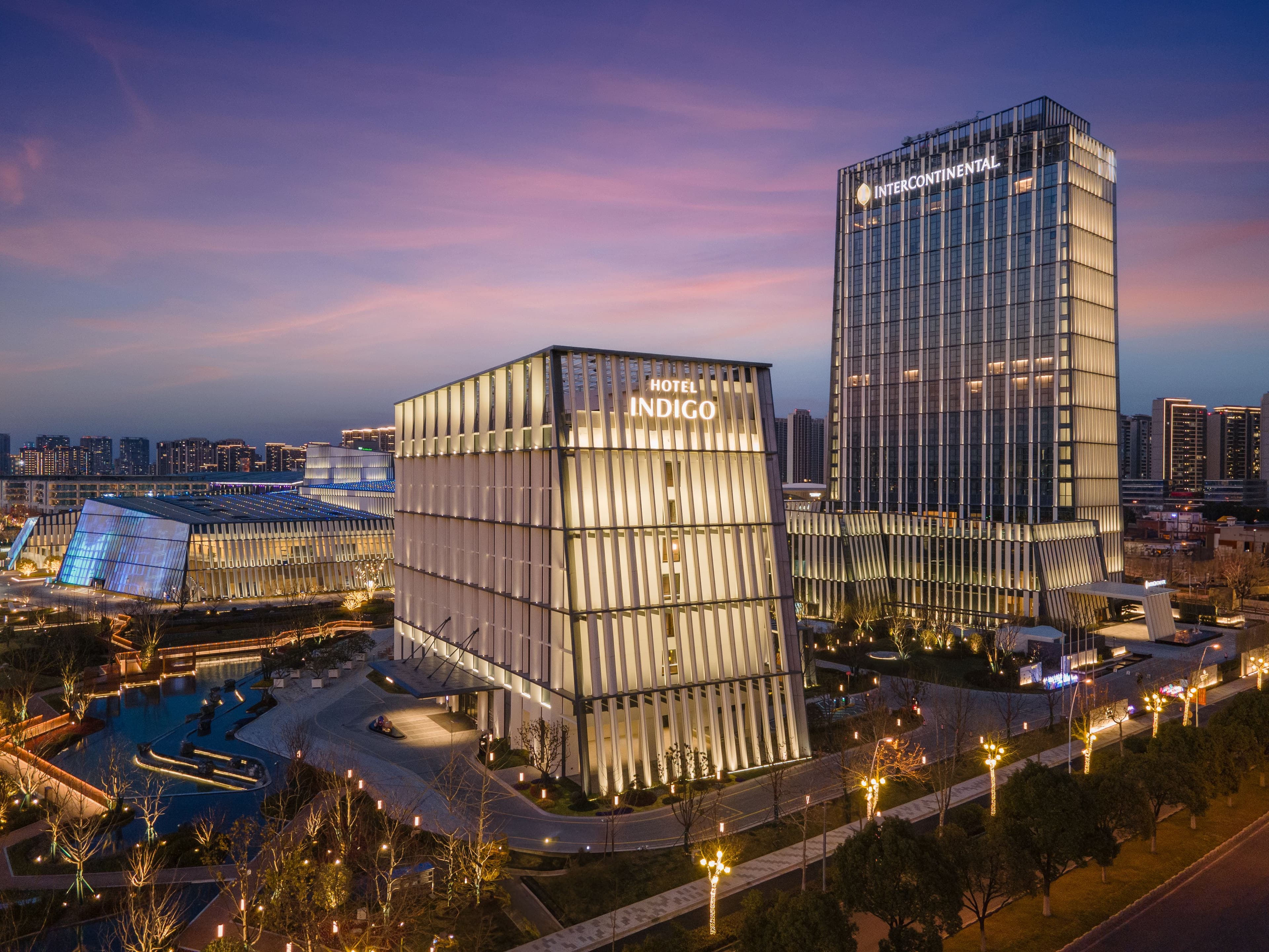 Hotel Indigo Wuxi Taihu New City - Image 1