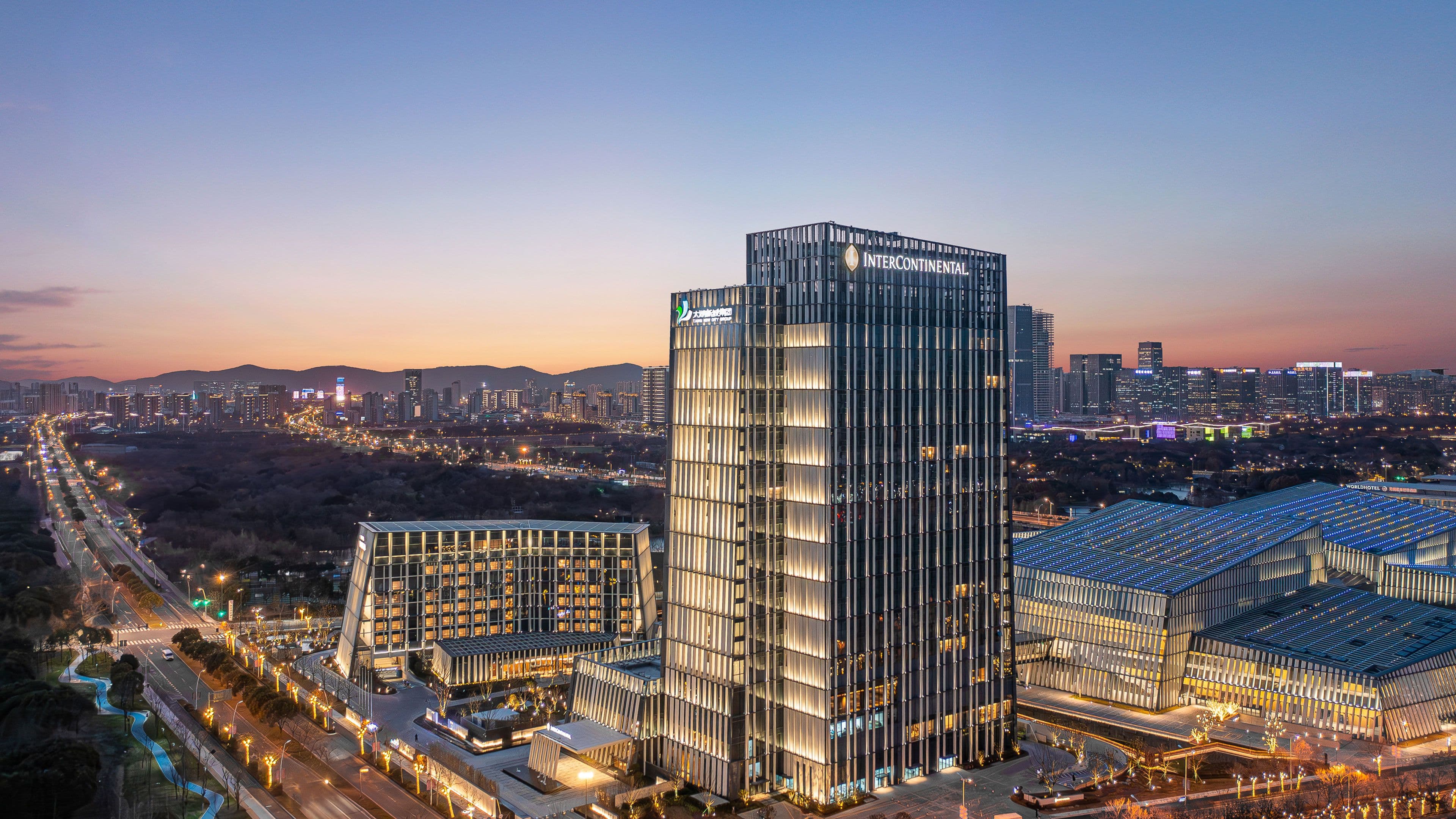 InterContinental Wuxi Taihu New City - Image 1
