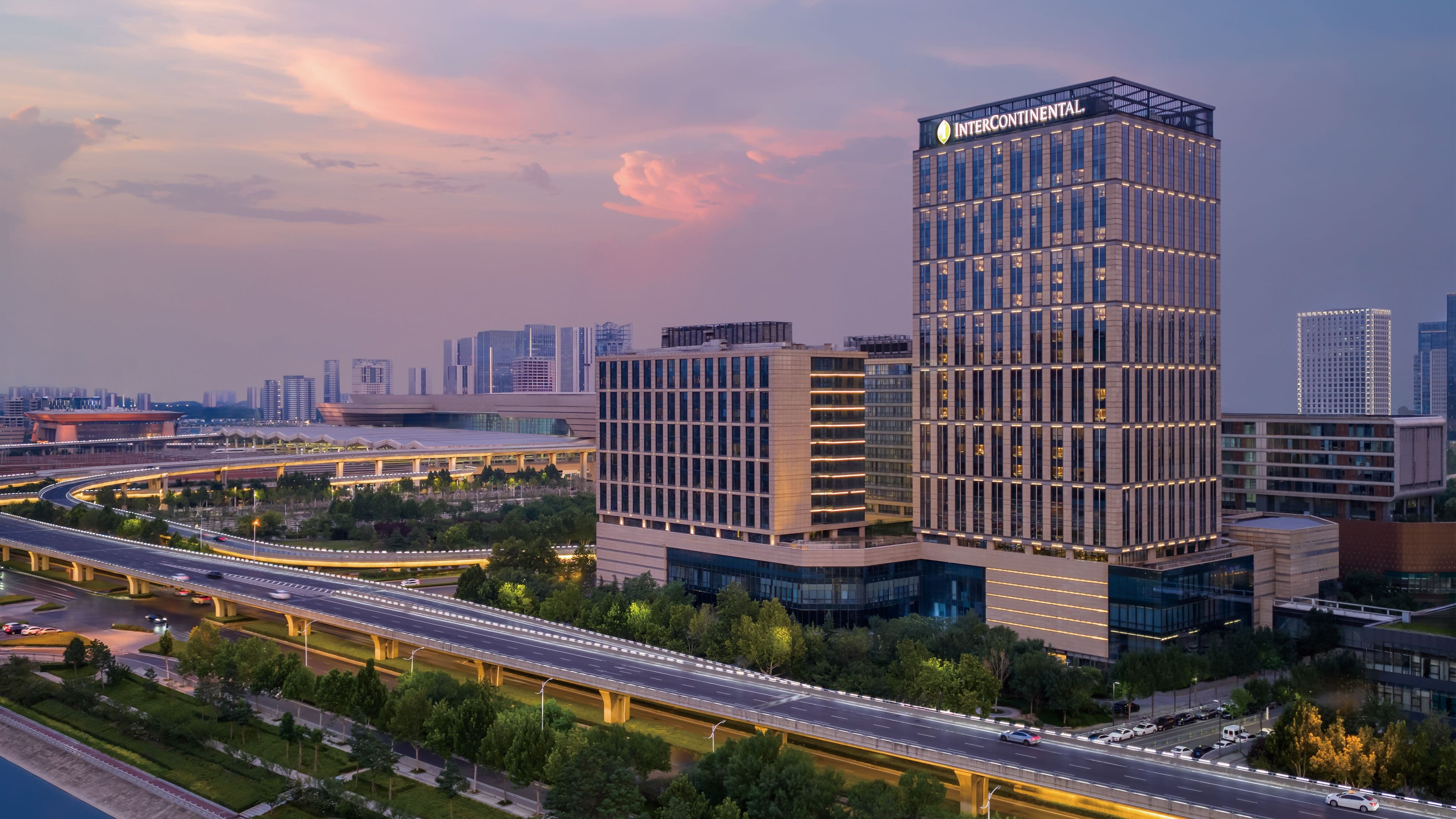 InterContinental Zhengzhou Zhengdong - Image 1