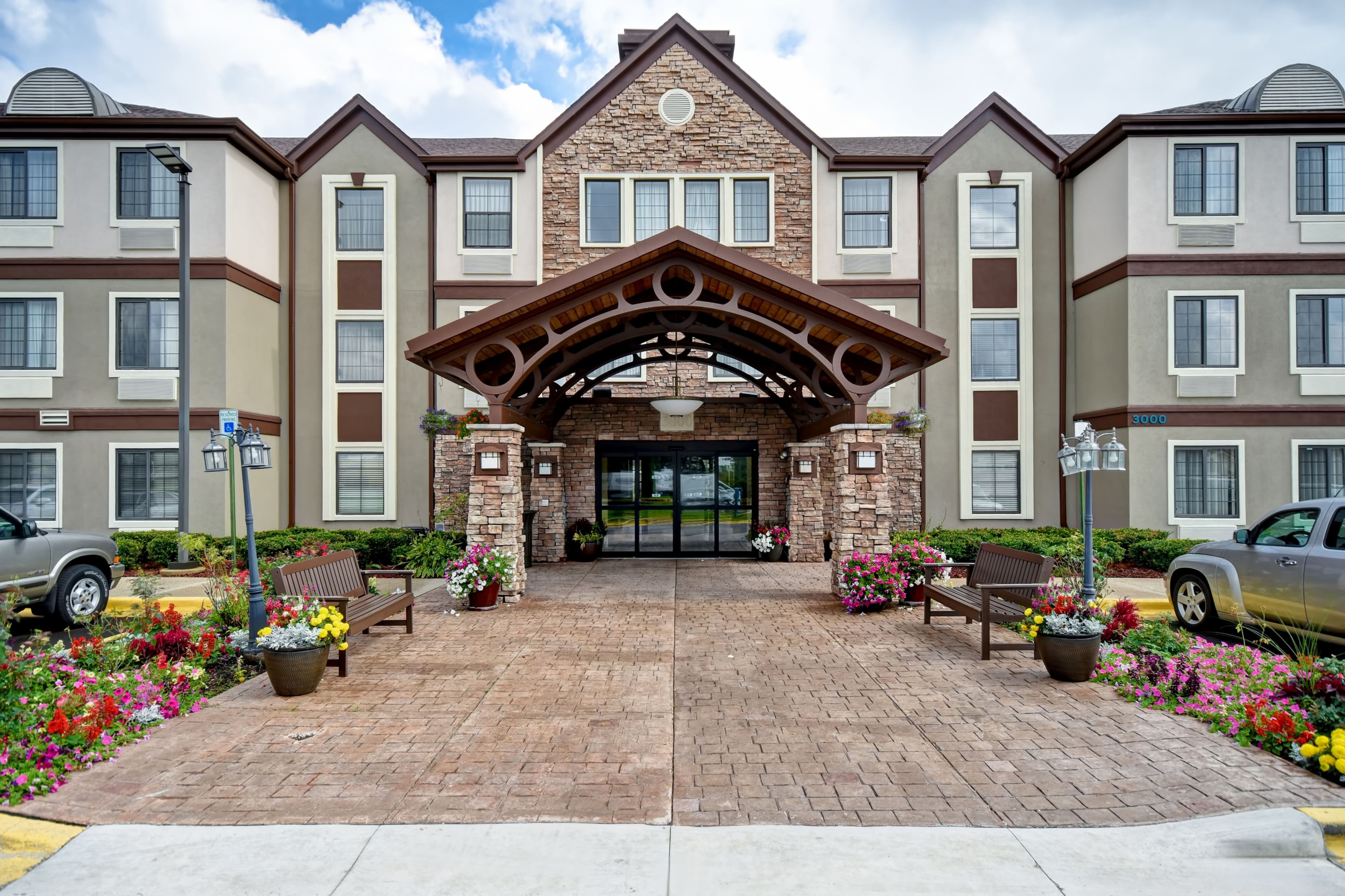 Staybridge Suites Grand Rapids - Airport - Image 1