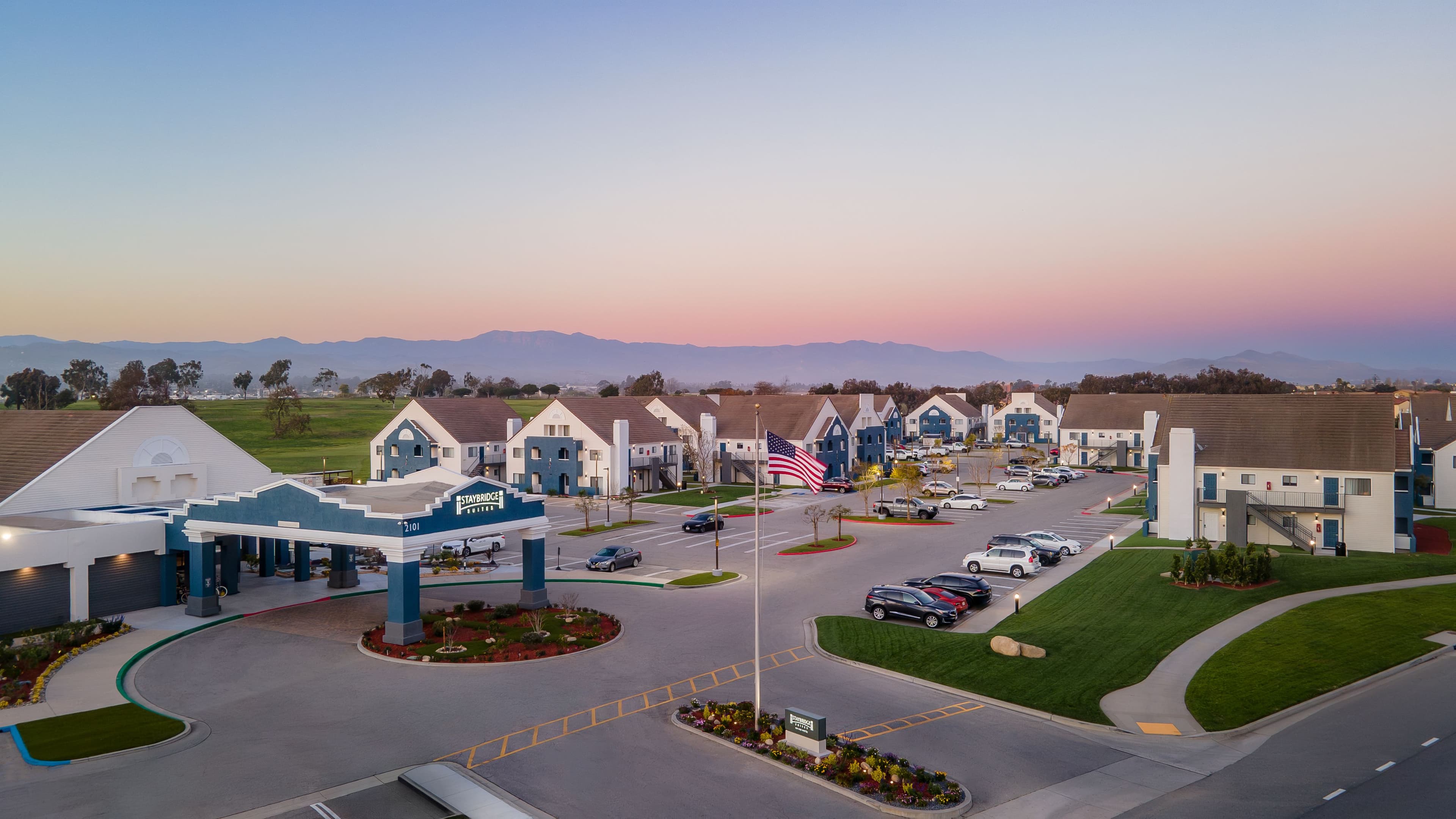 Staybridge Suites Oxnard - River Ridge - Image 1