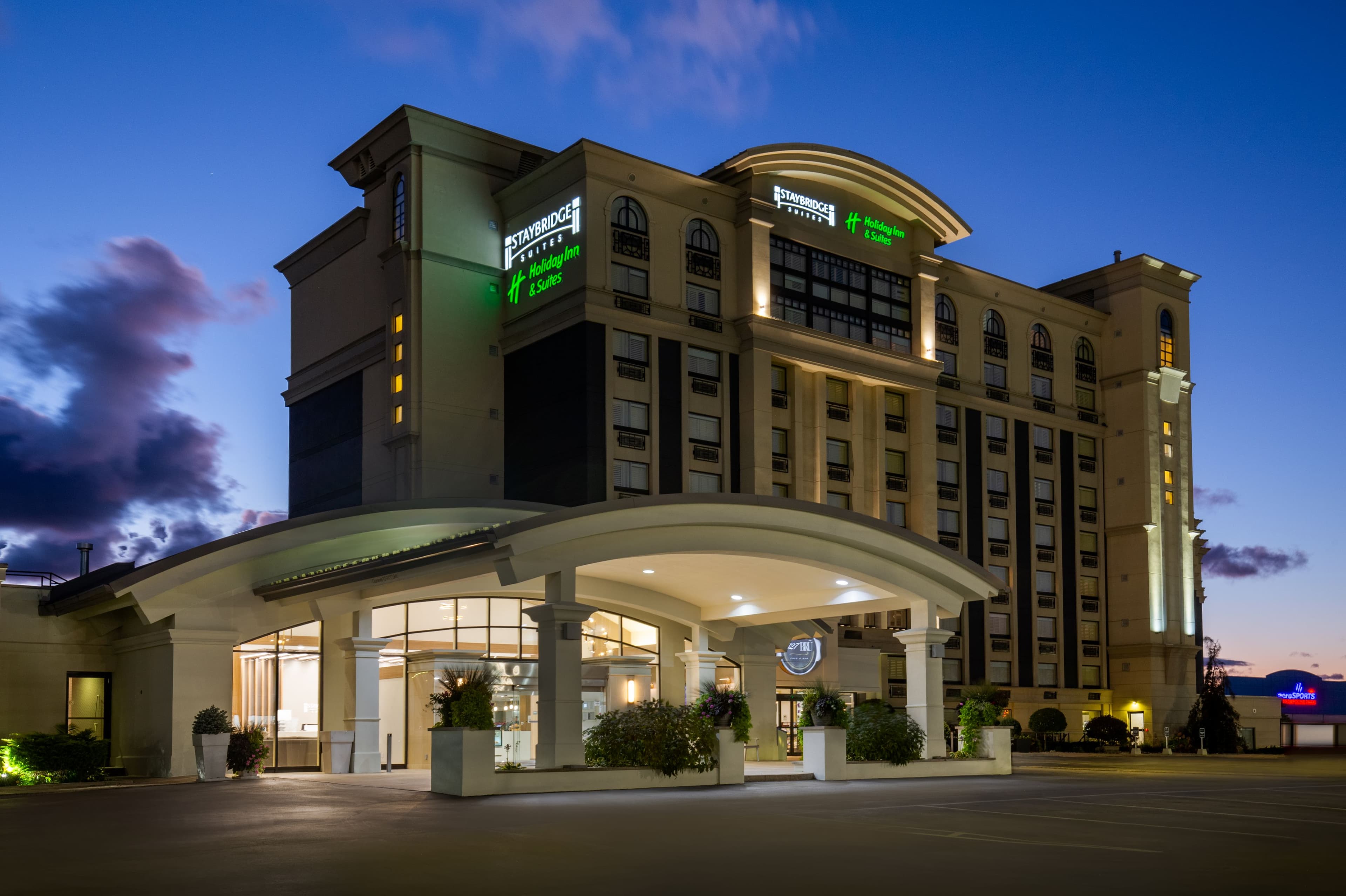 Staybridge Suites St. Catharines Conf Ctr - Image 1