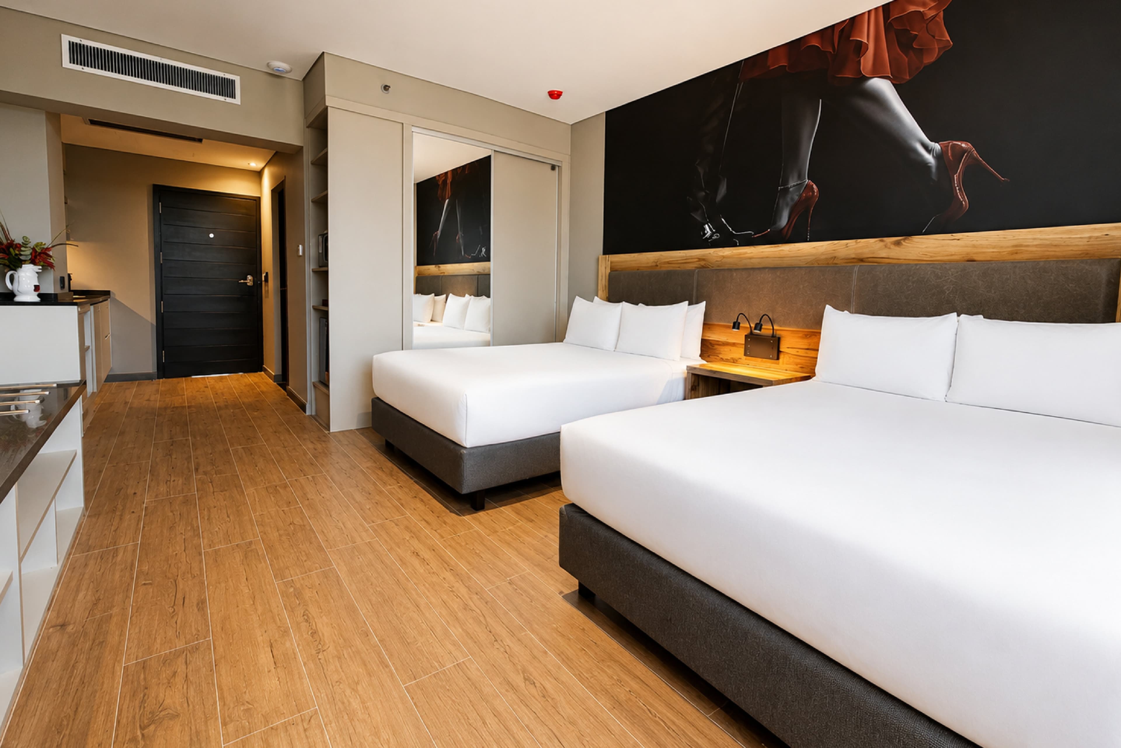 Radisson Red Funes — 7