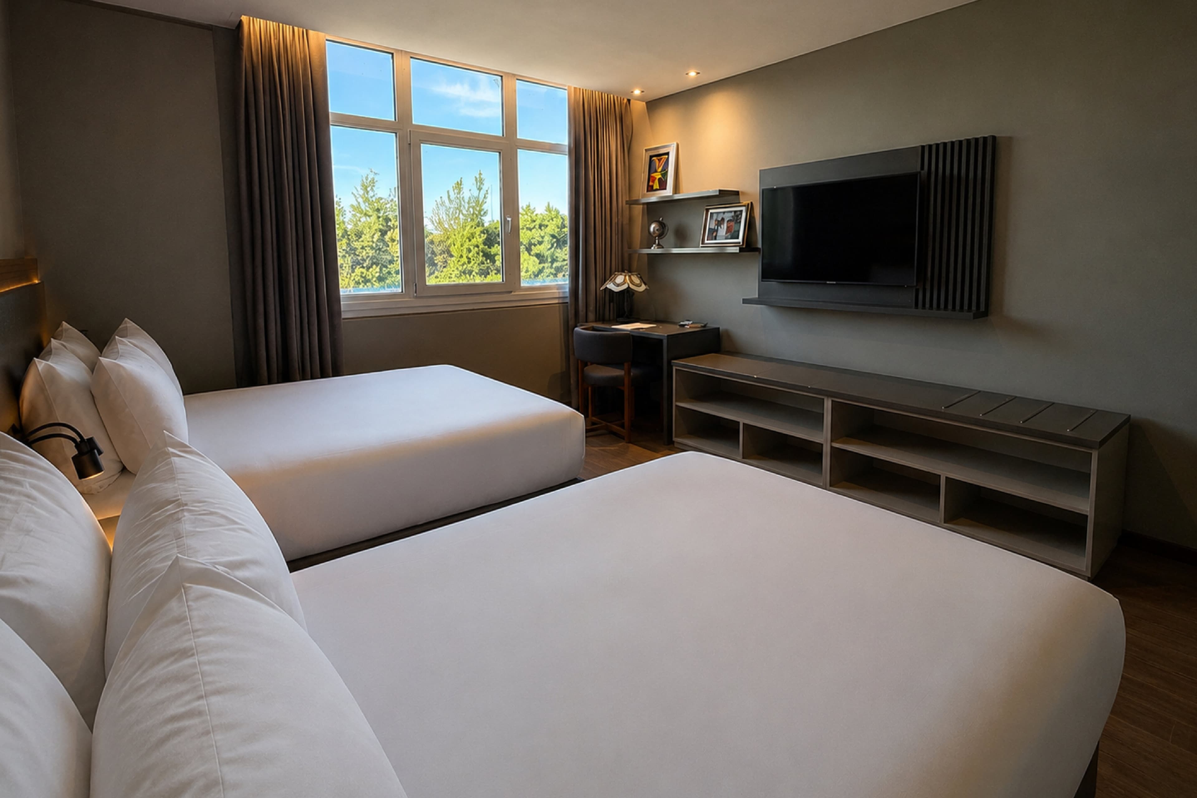 Radisson Red Funes — 8