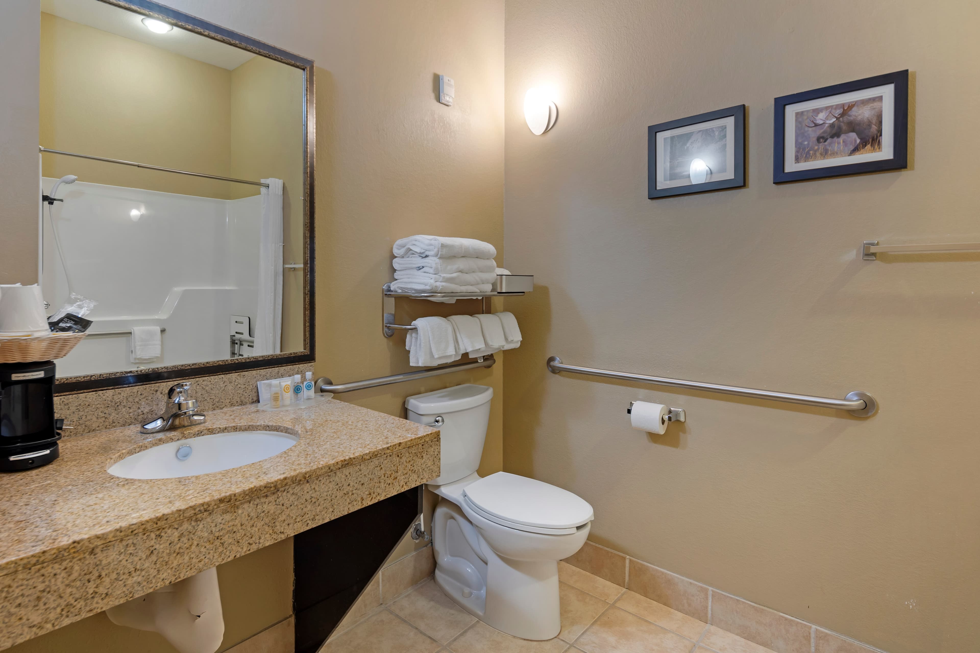 Comfort Suites Anchorage International Airport - Image 5