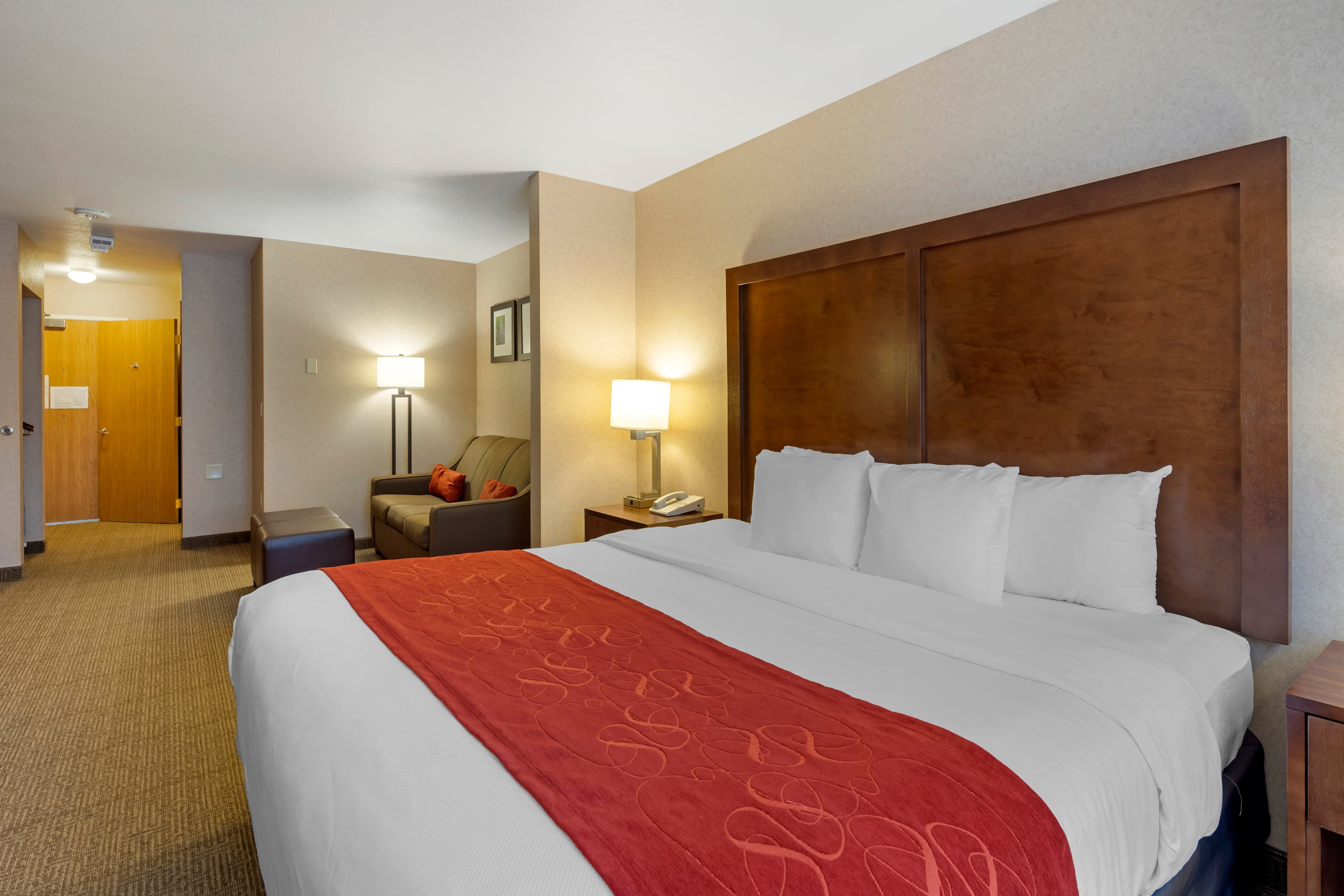 Comfort Suites Anchorage International Airport — 7