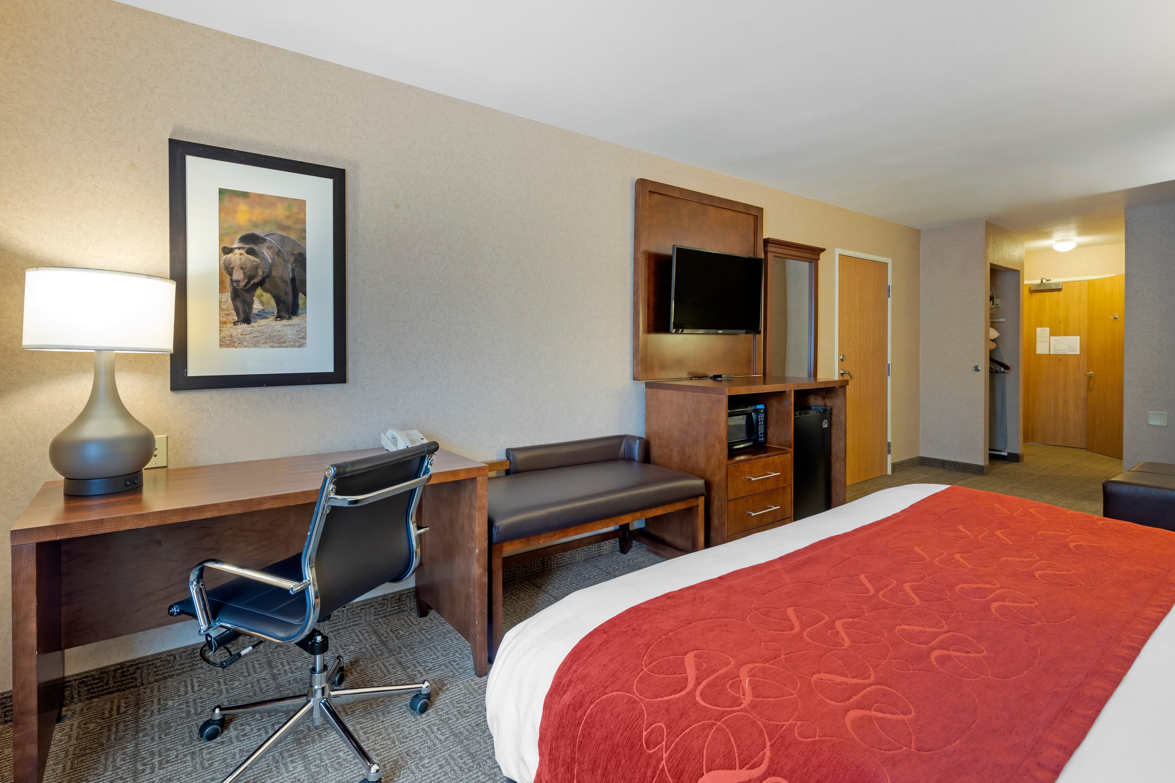 Comfort Suites Anchorage International Airport — 8