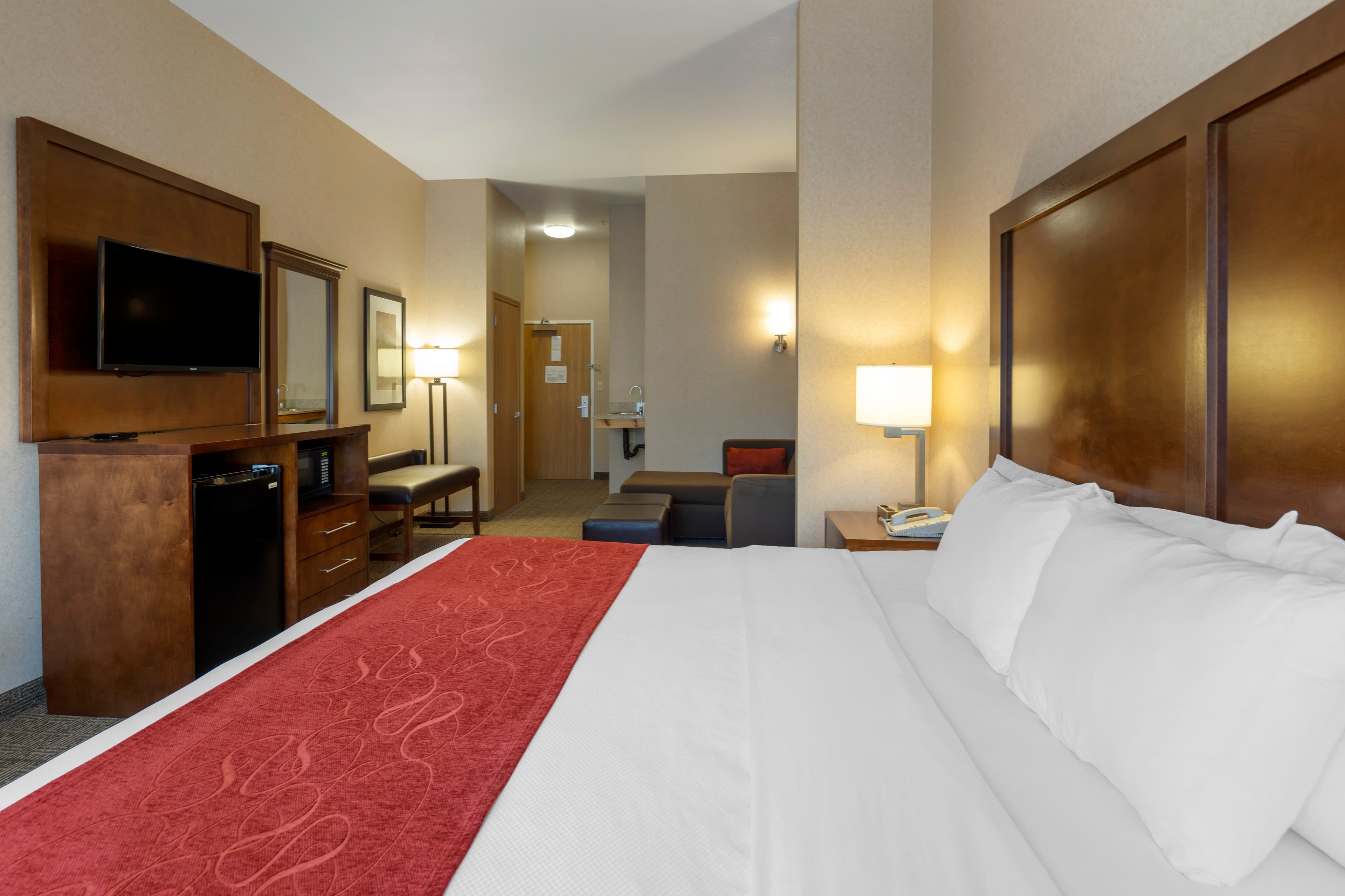 Comfort Suites Anchorage International Airport — 12