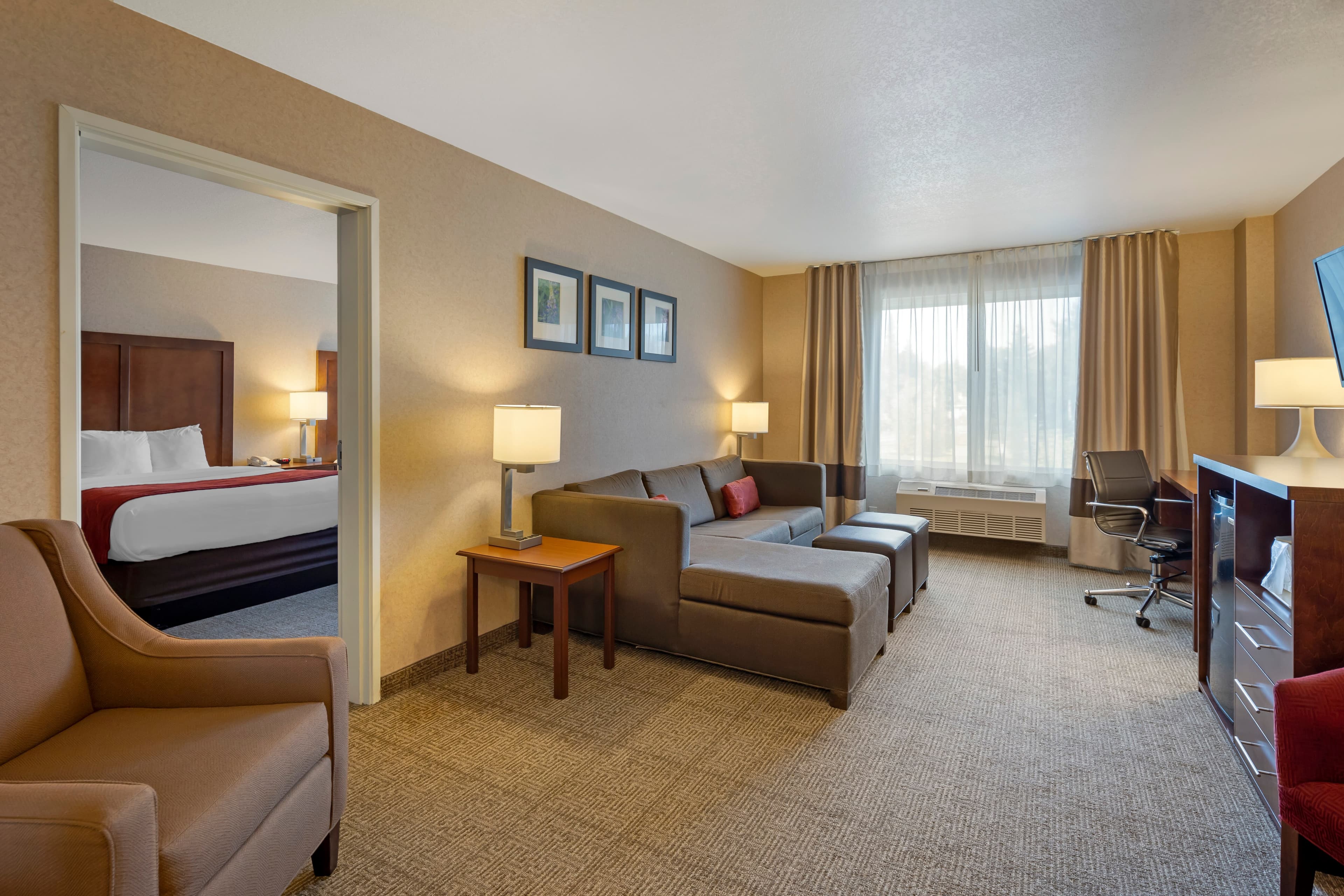 Comfort Suites Anchorage International Airport — 17
