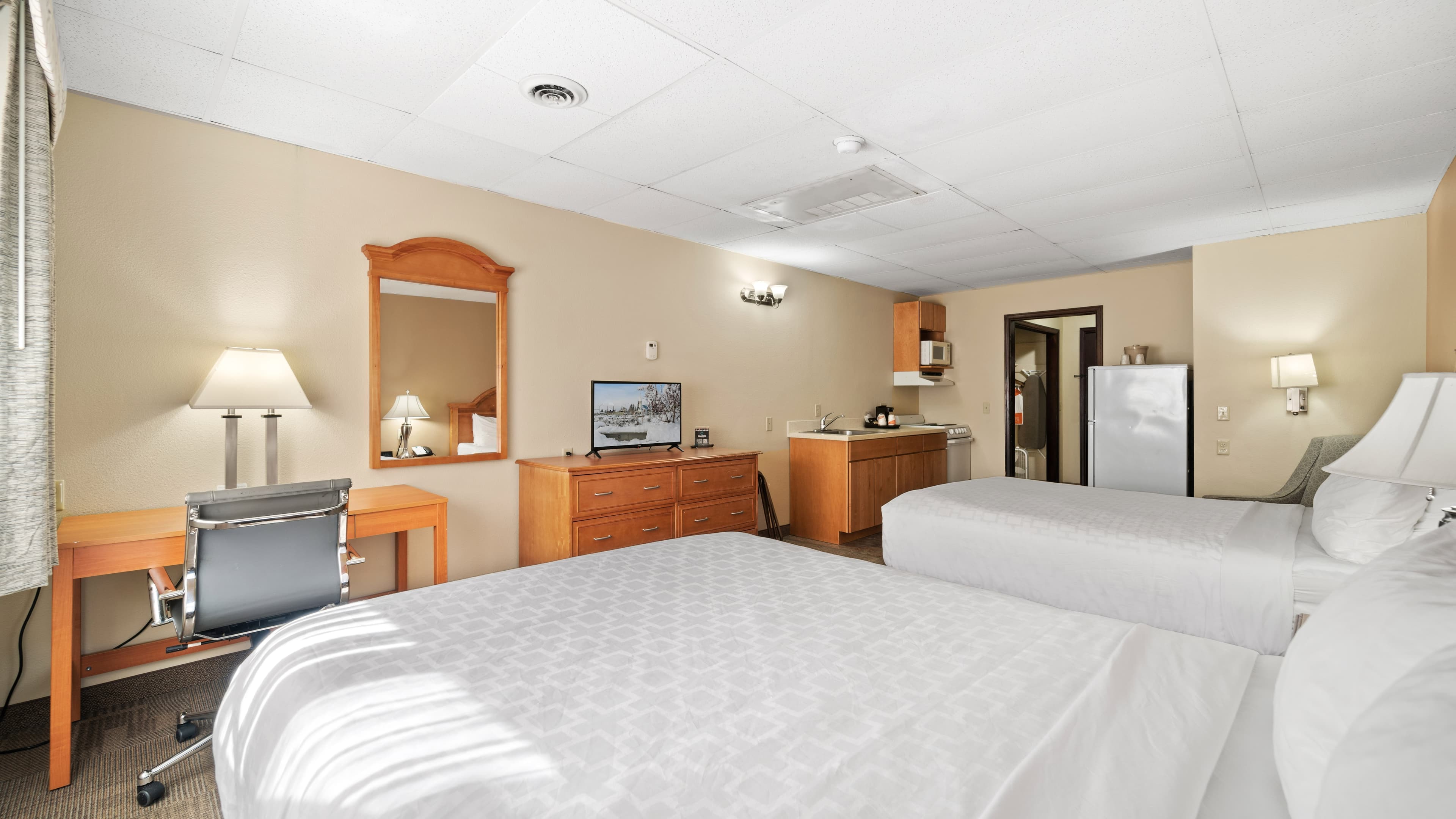 Clarion Hotel & Suites Fairbanks near Ft. Wainwright — 10