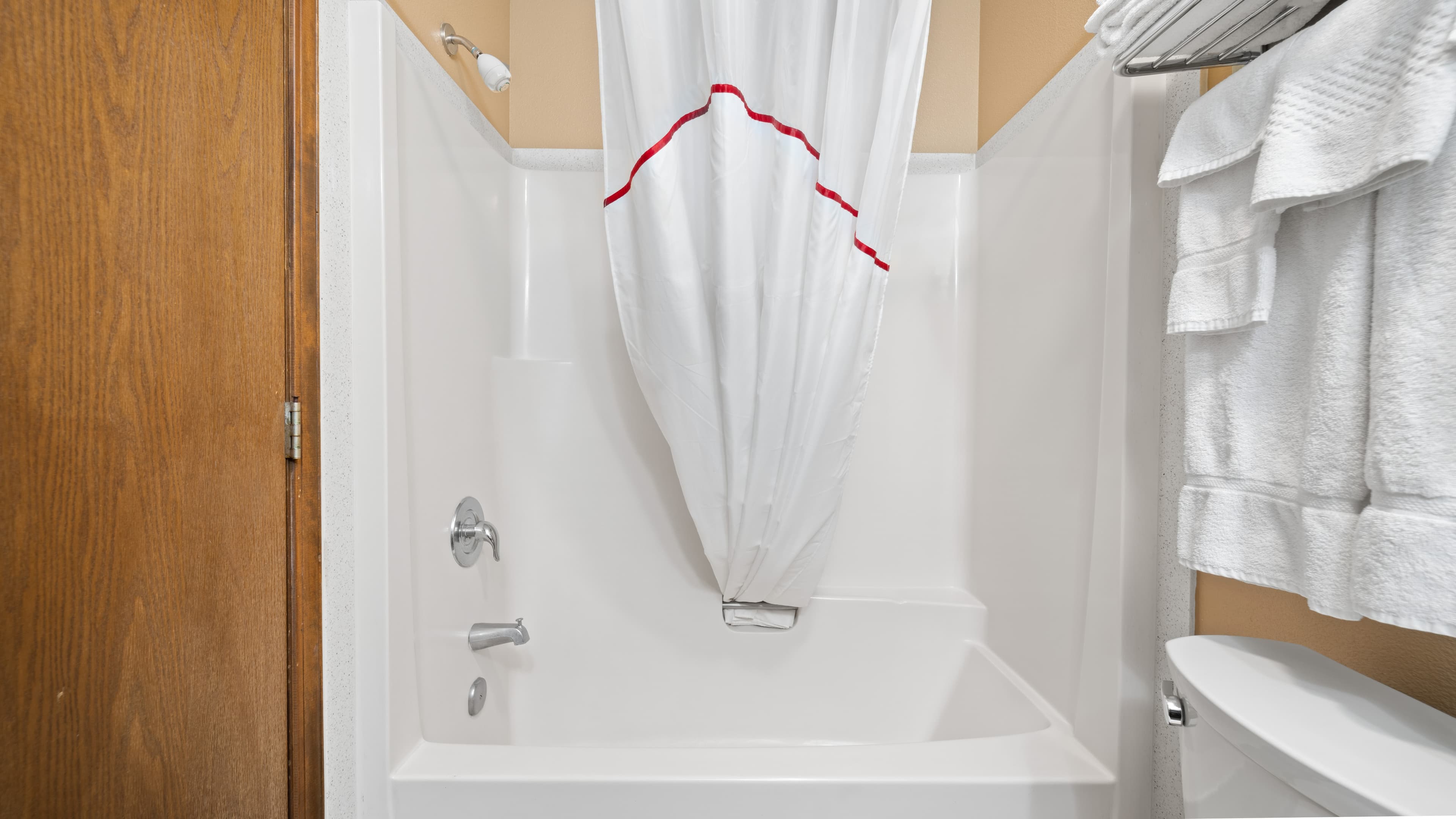Clarion Hotel & Suites Fairbanks near Ft. Wainwright — 12