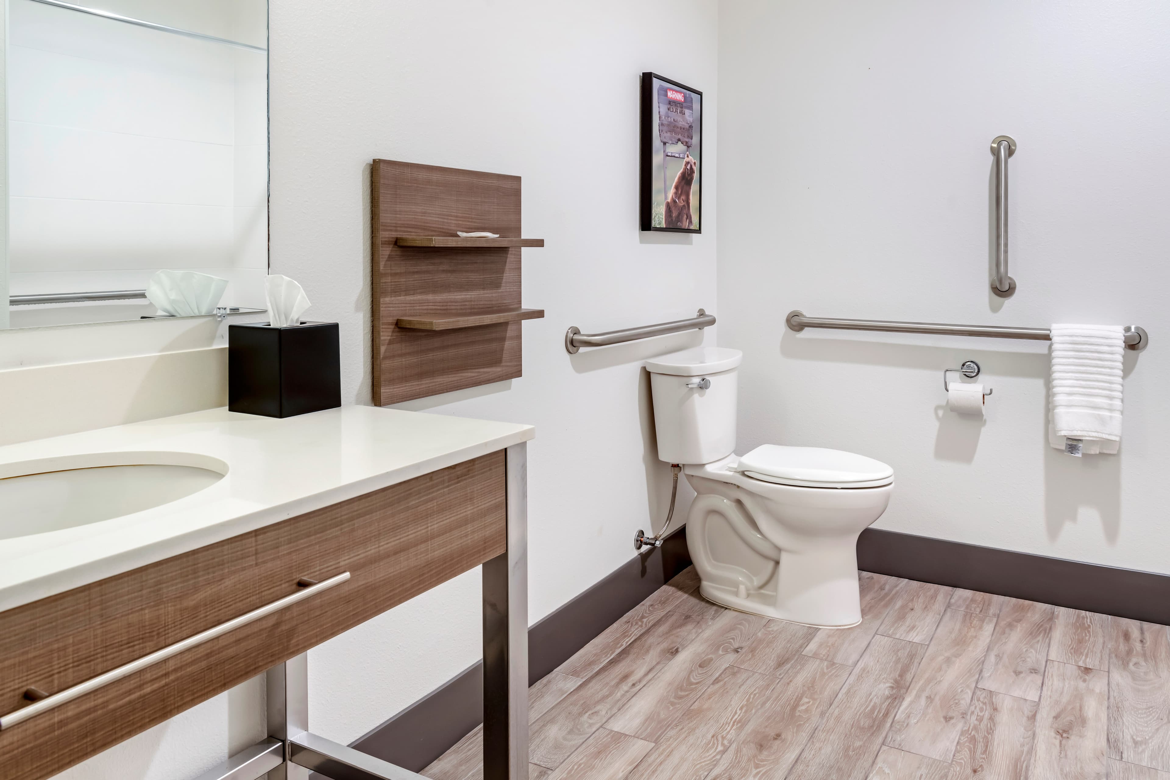 Comfort Inn Fairbanks - Image 4