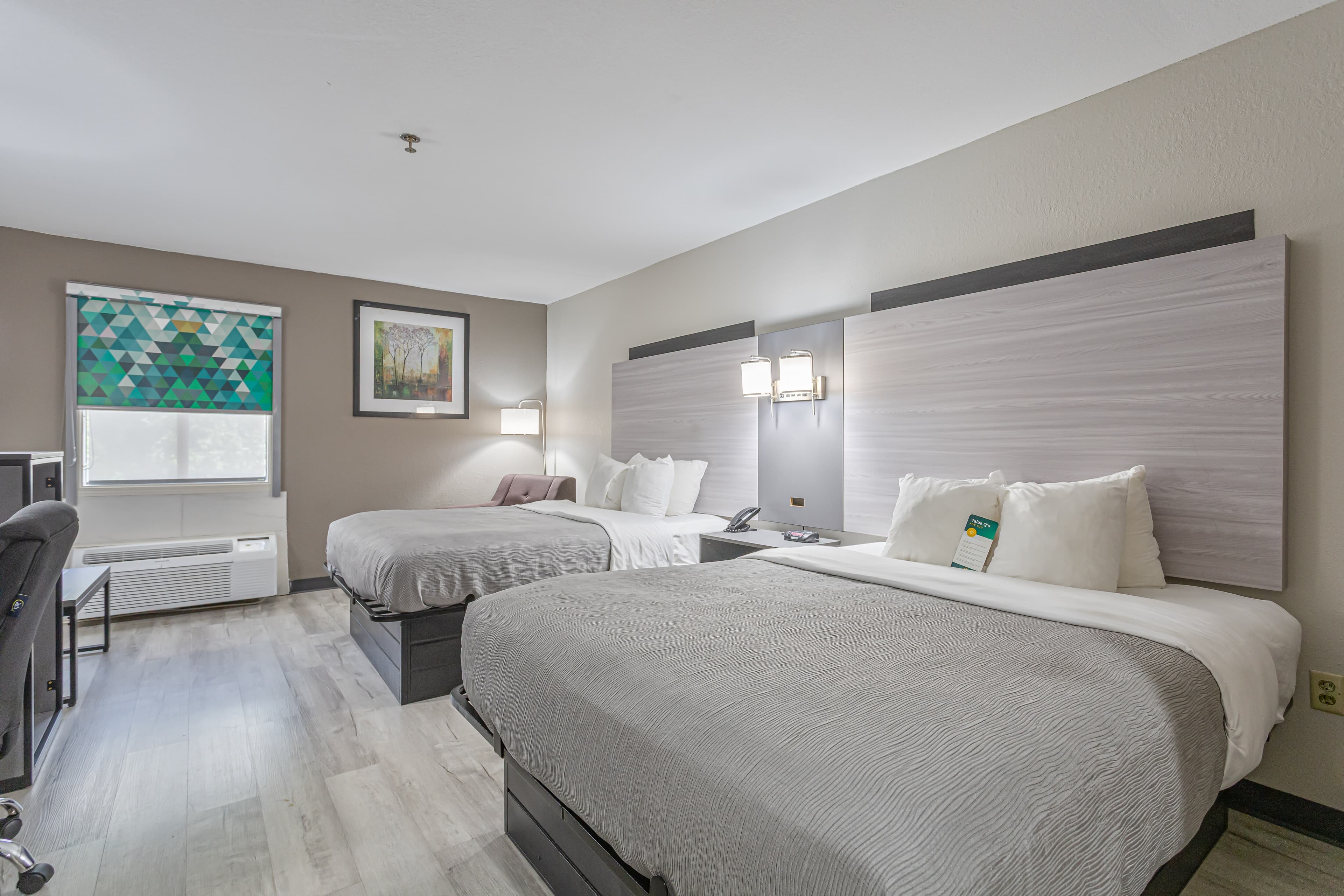 Quality Inn Edmund Pettus Bridge area — 8