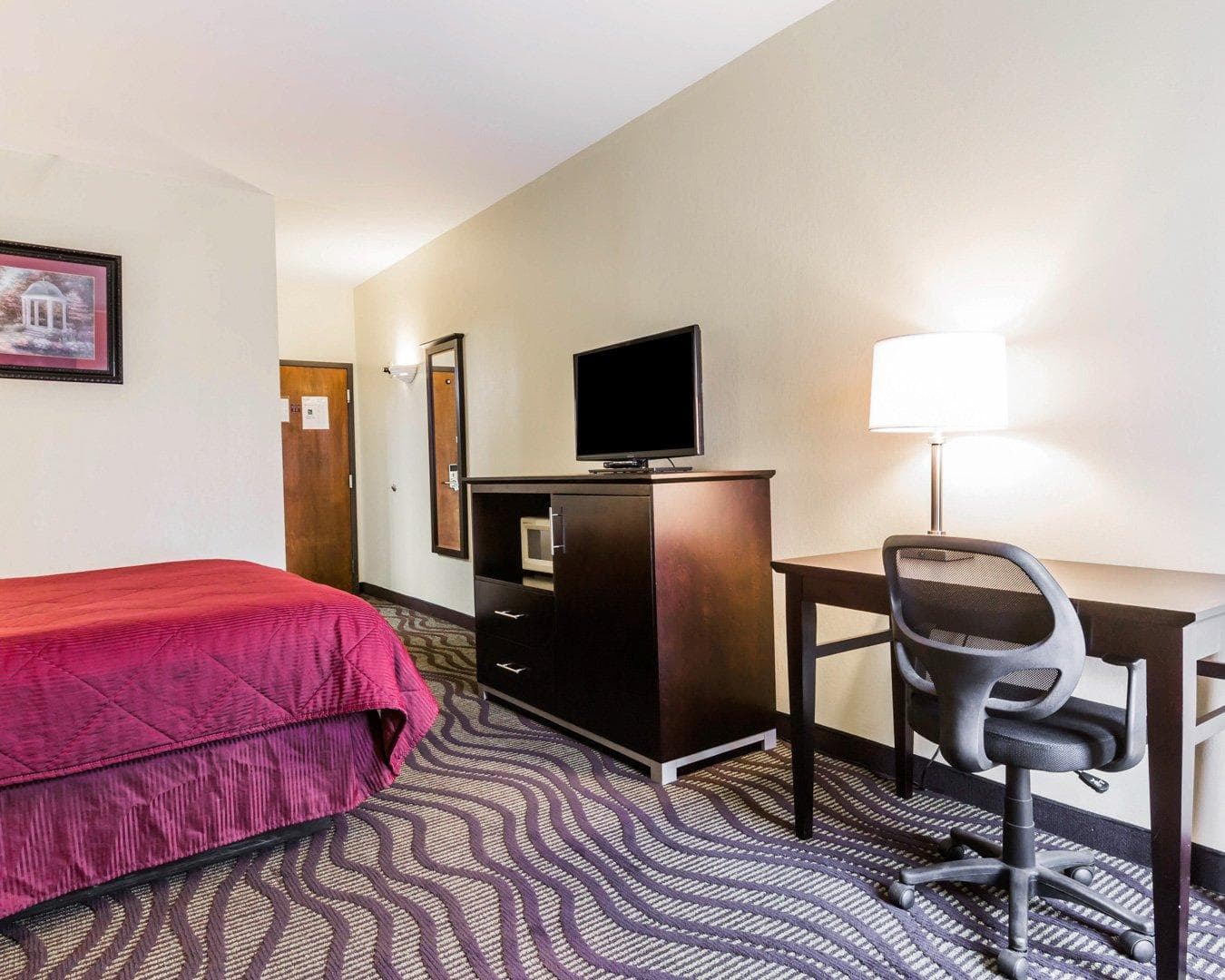 Quality Inn & Suites North Montgomery - Image 5
