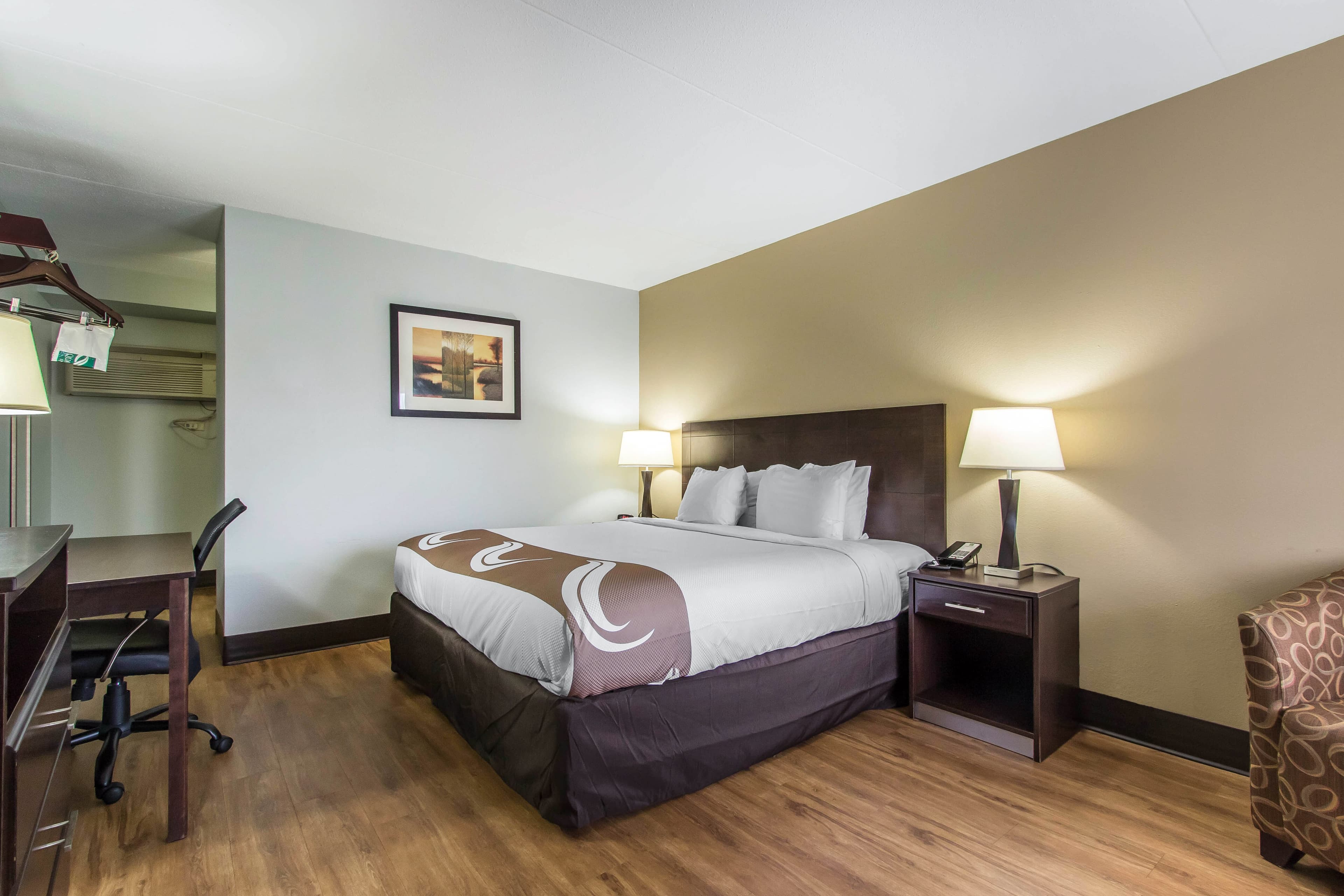 Quality Inn Downtown Historic District - Image 5