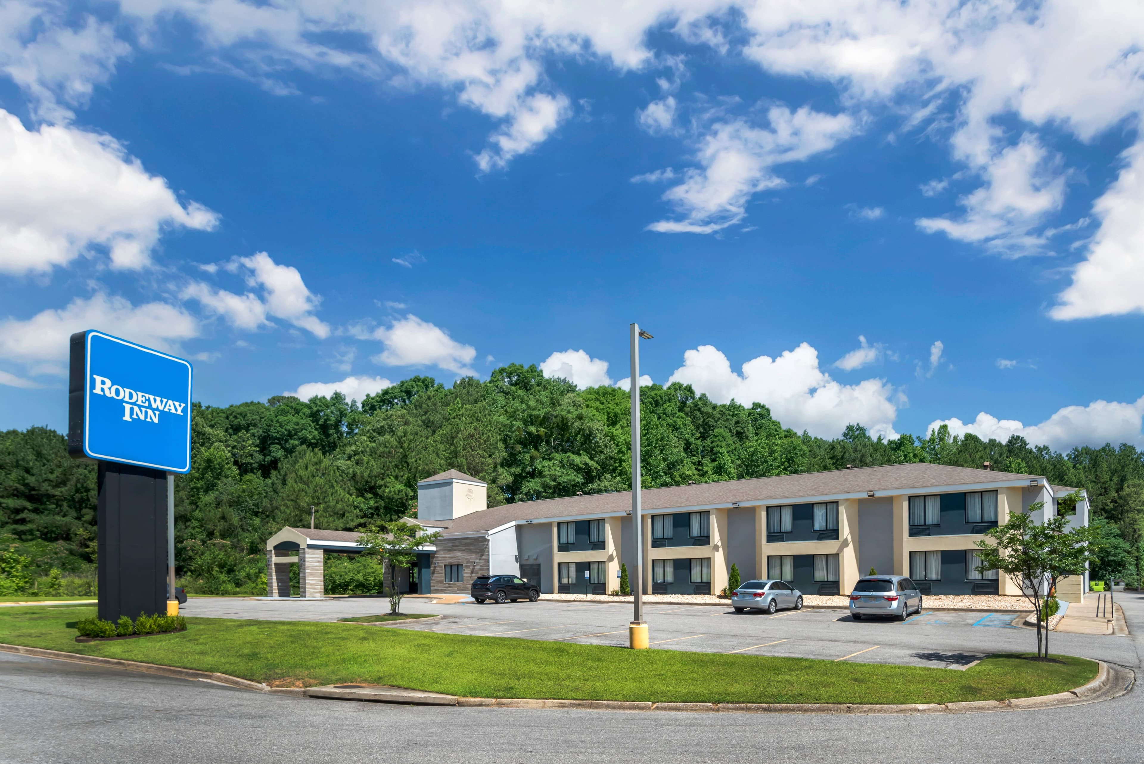 Rodeway Inn Tuscaloosa near University - Image 1