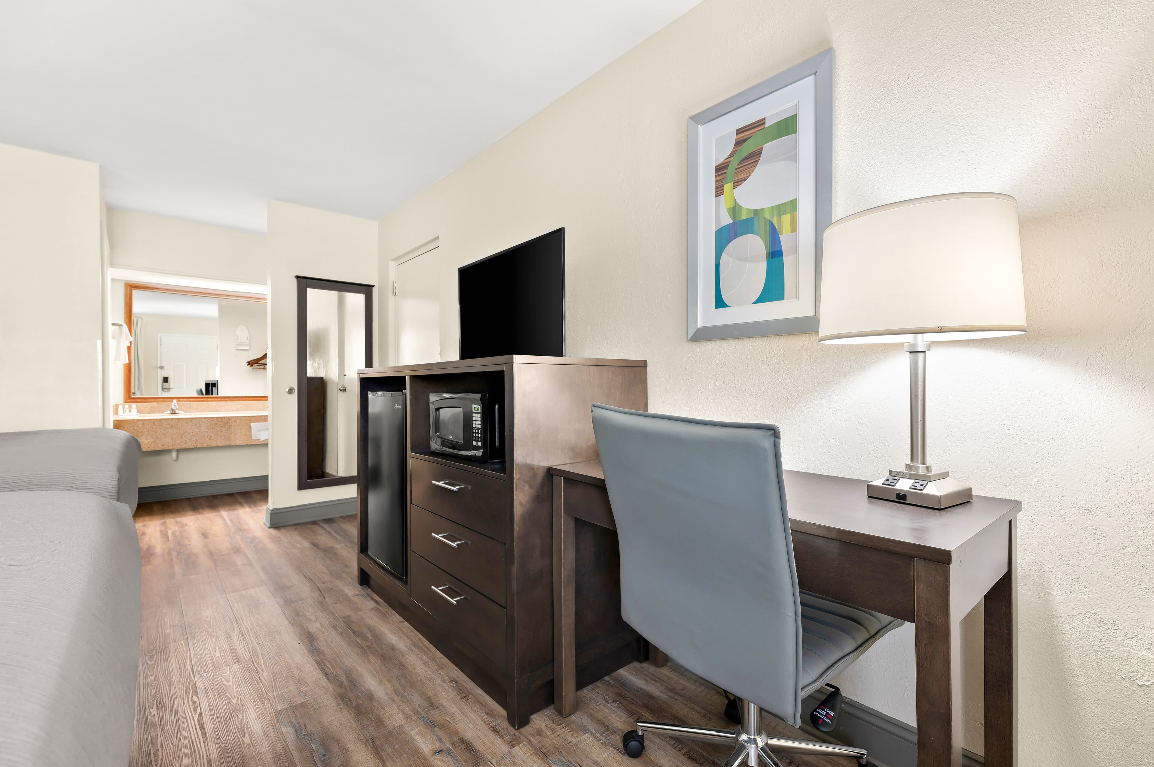 Quality Inn Pelham I-65 exit 246 — 34