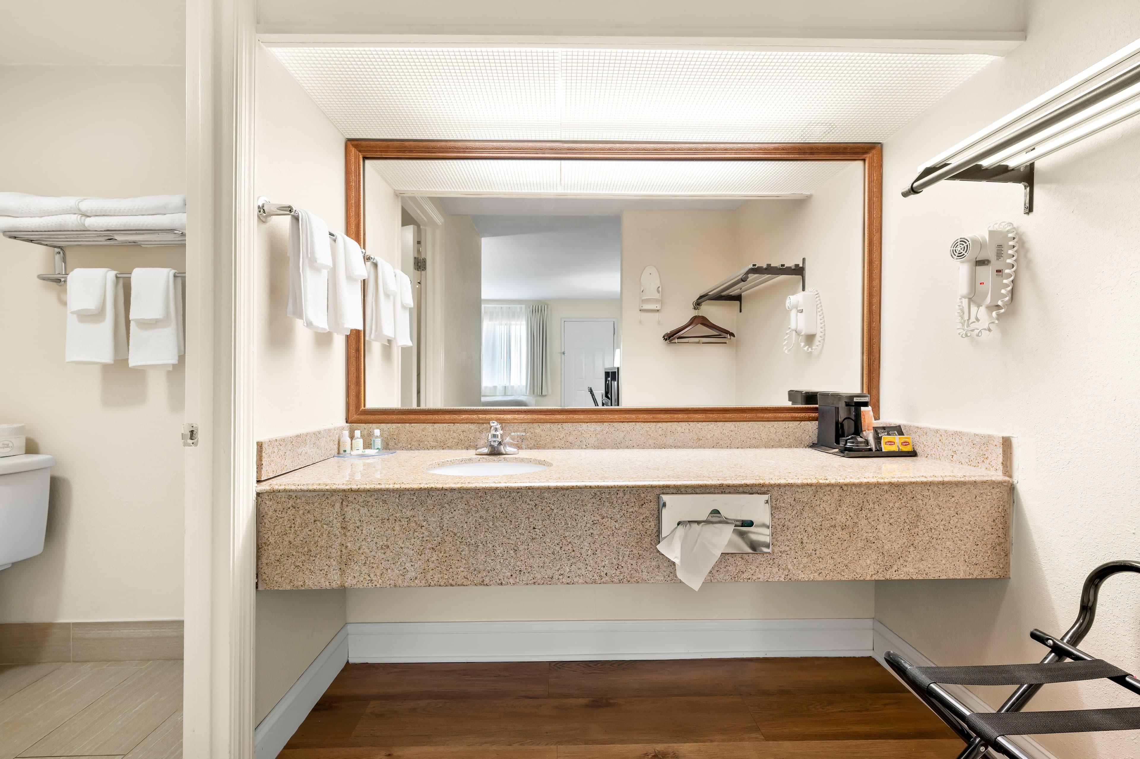Quality Inn Pelham I-65 exit 246 — 31
