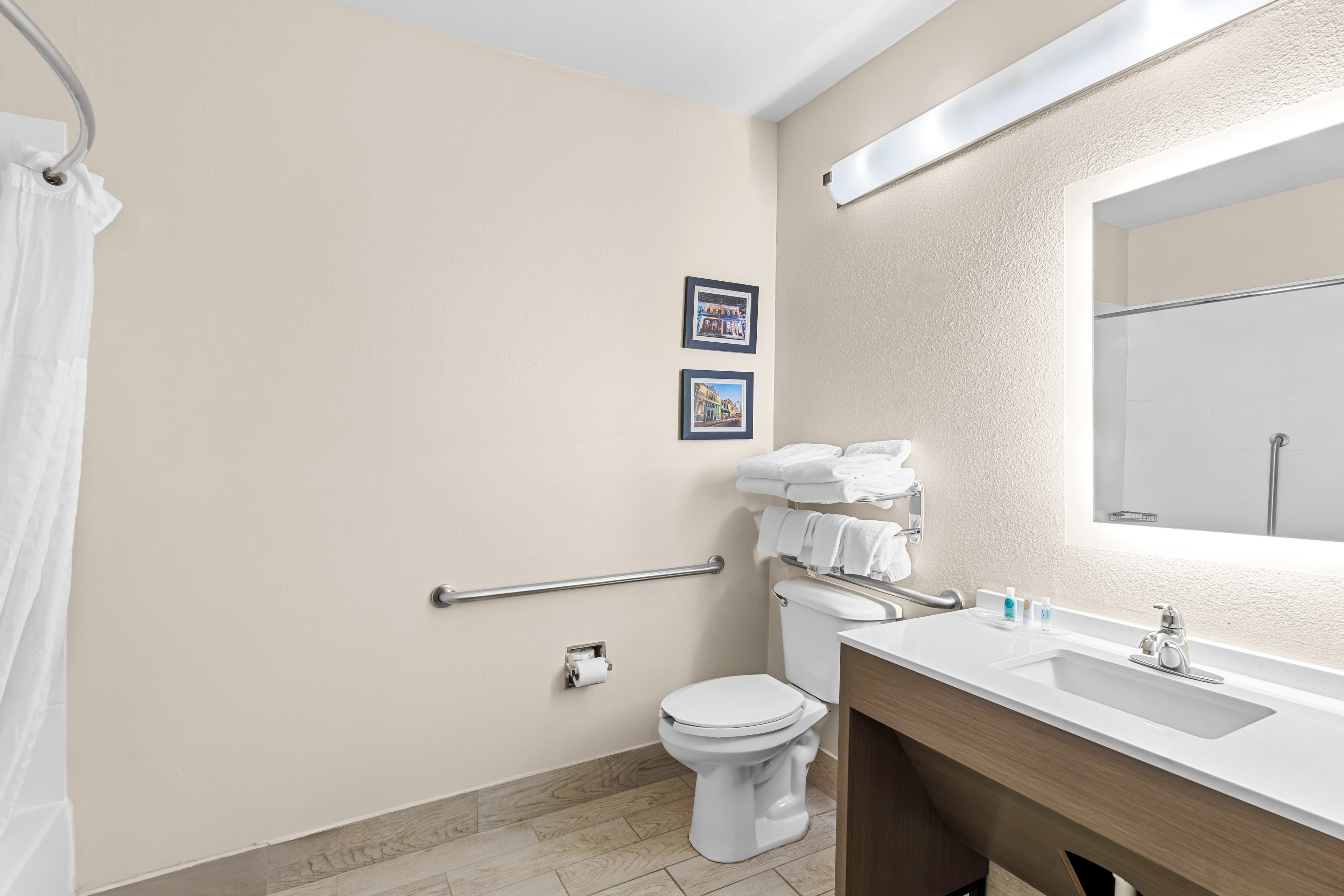 Comfort Suites Daphne - Mobile East Bay - Image 4